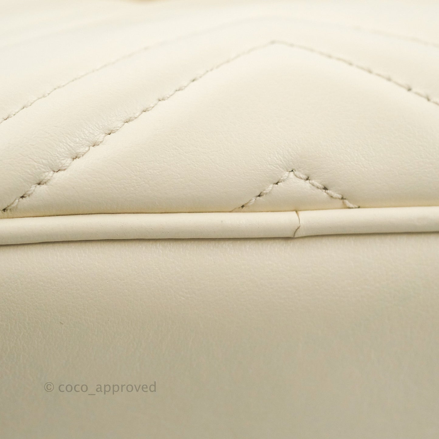 Gucci Small Matelasse GG Marmont Camera Bag White Calfskin Gold Hardware