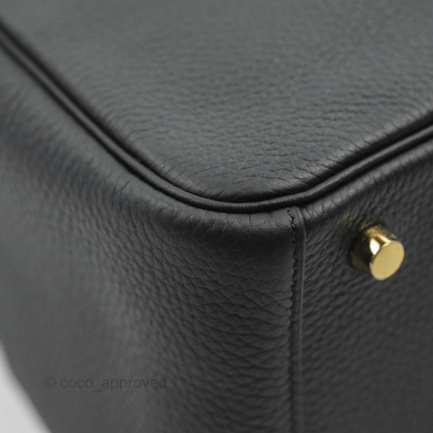 Hermès Lindy 26 Black TC Gold Hardware
