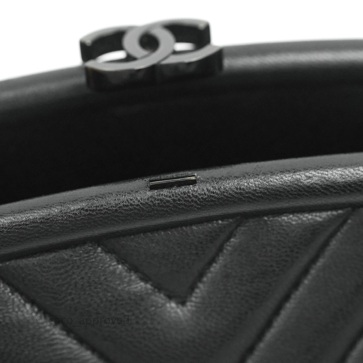 Chanel Chevron Timeless Kisslock Clutch So Black Lambskin 15S