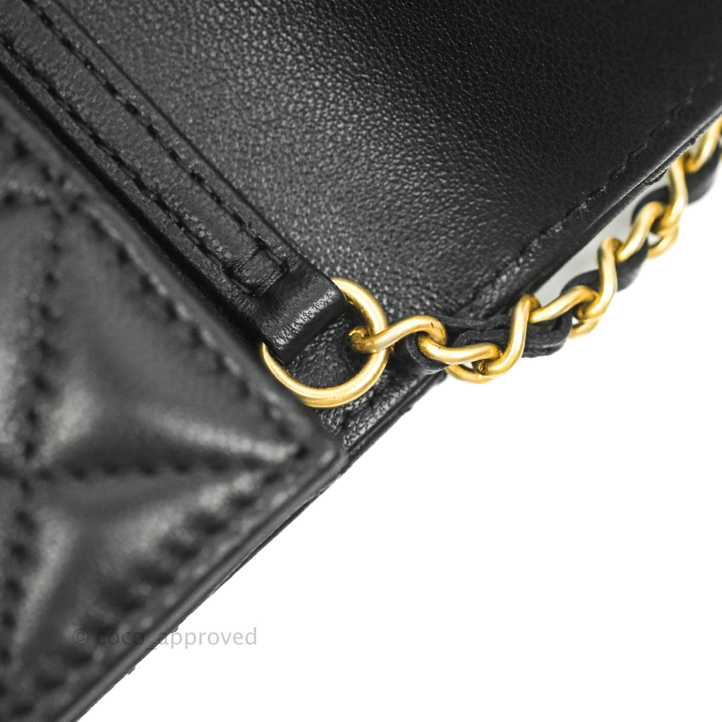 Chanel Pearl Crush Card Holder Black Lambskin Aged Gold Hardware