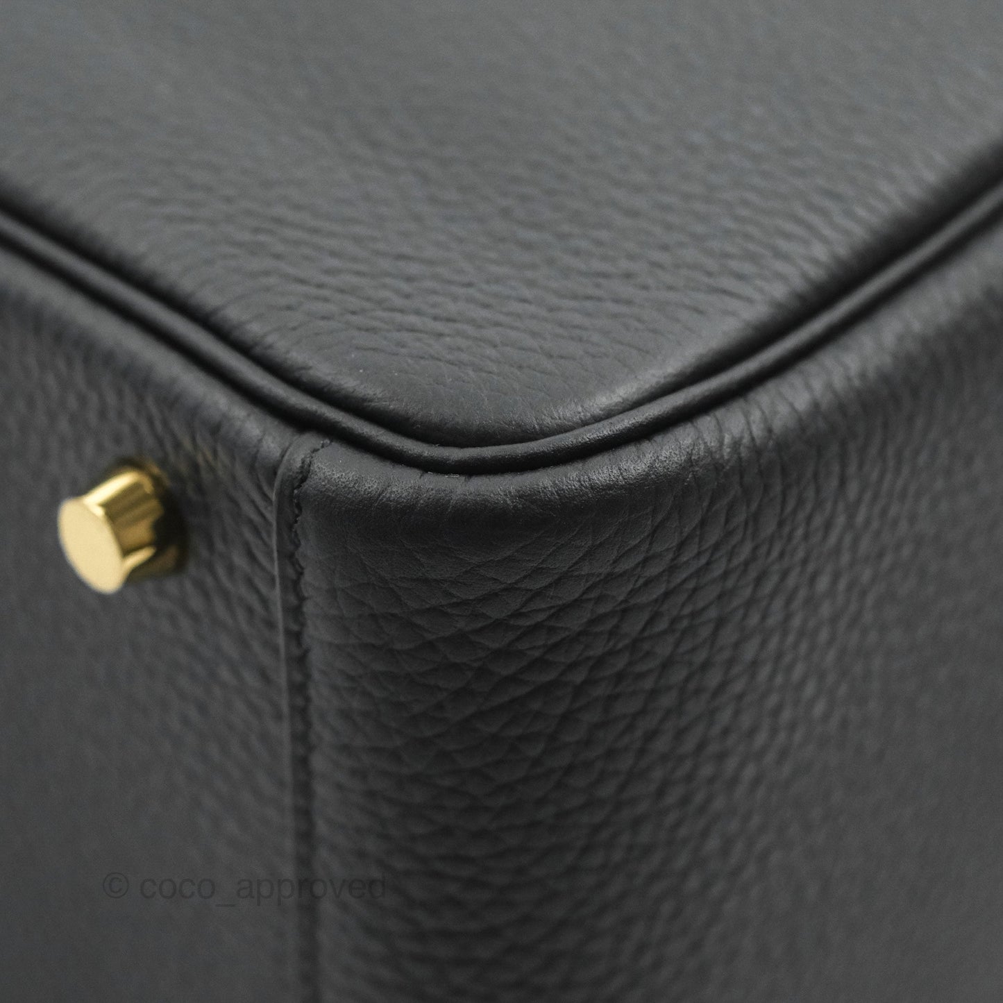 Hermès Lindy 26 Black TC Gold Hardware