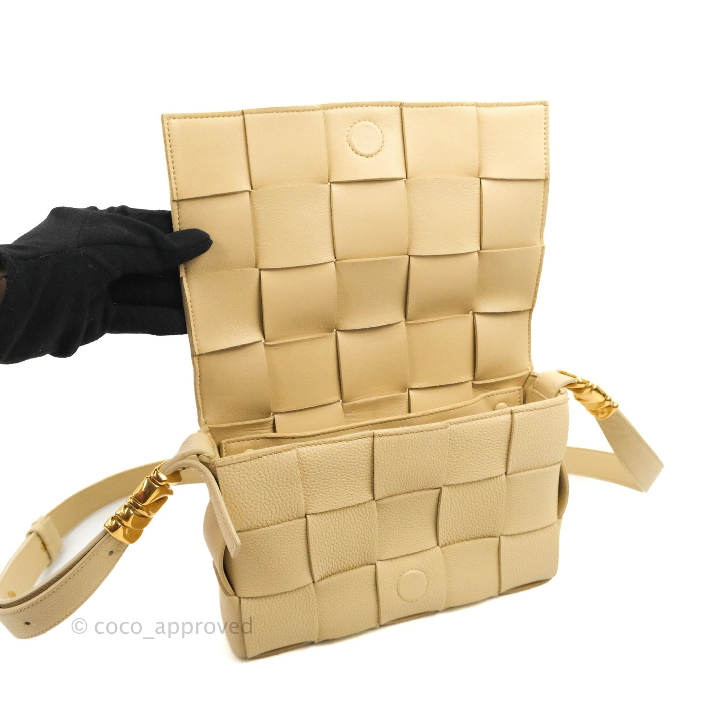 Bottega Veneta Cassette Shoulder Bag Intreccio Porridge Grained Calfskin Gold Hardware