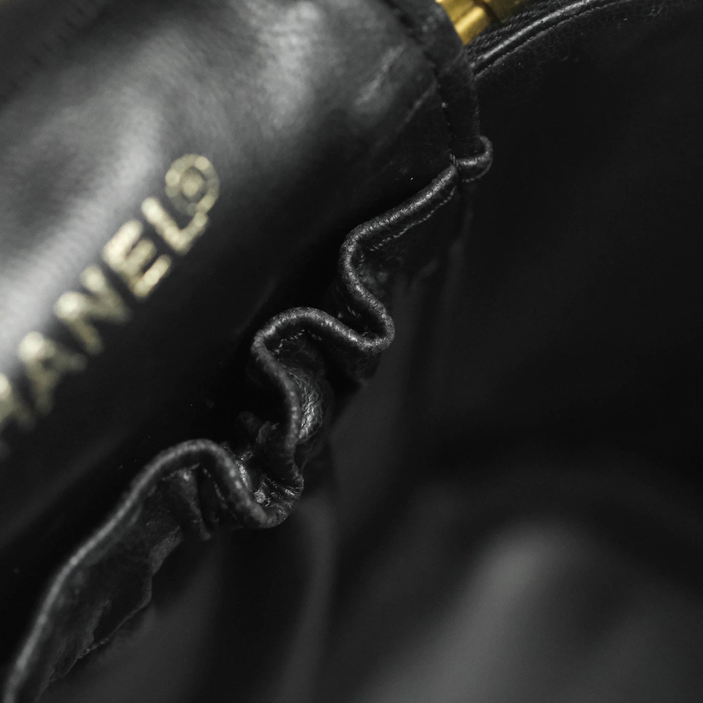 Chanel Vintage Vanity Case Black Caviar Gold Hardware