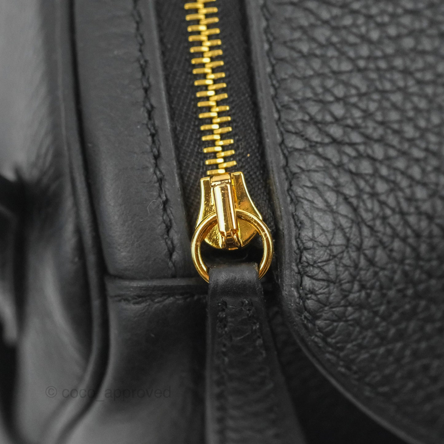 Hermès Lindy 26 Black TC Gold Hardware