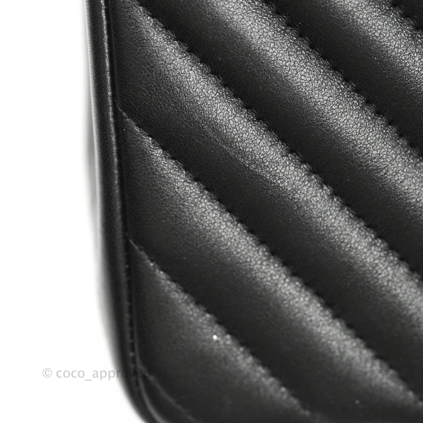 Chanel Jumbo Chevron Double Flap Black Lambskin Gold Hardware⁣⁣