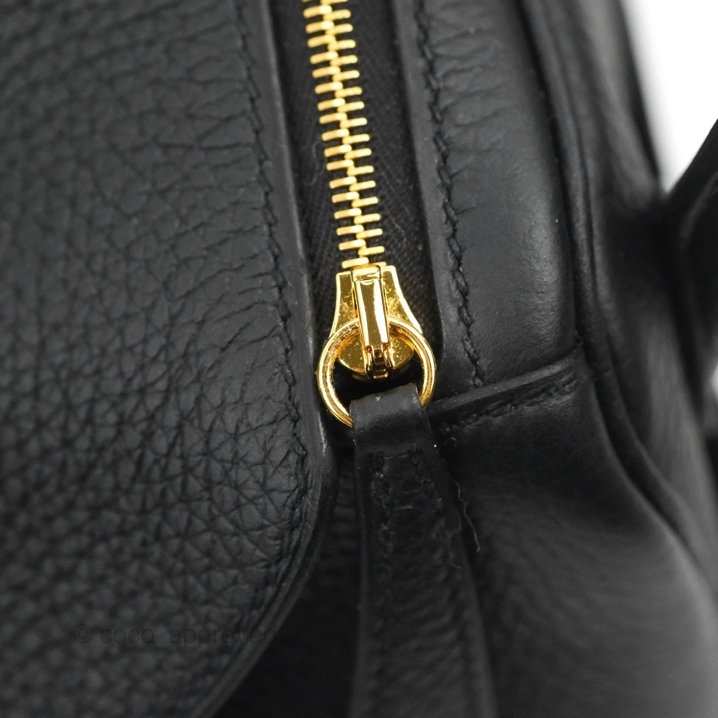 Hermès Lindy 26 Black TC Gold Hardware