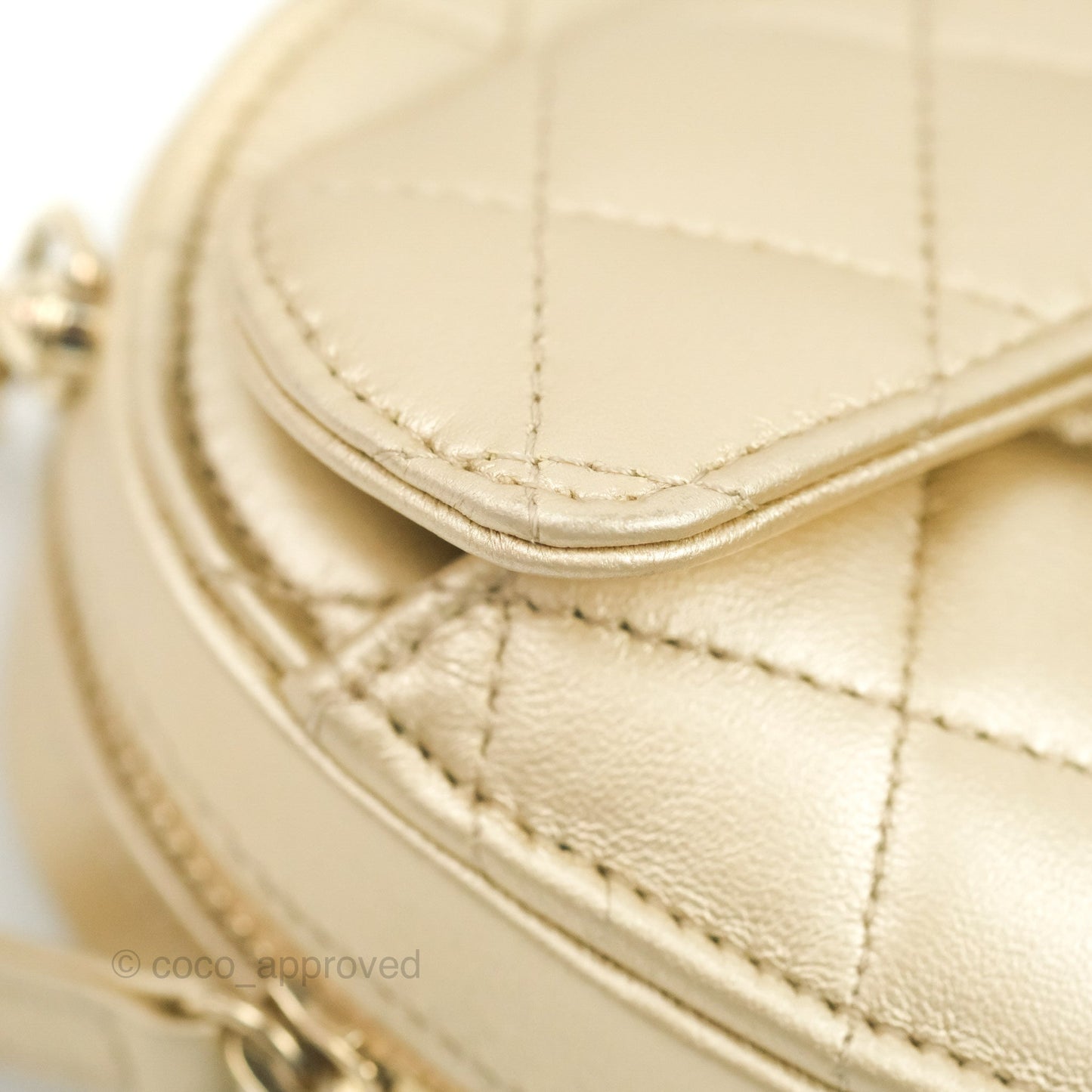 Chanel Small Heart Bag Gold Lambskin Gold Hardware 22S