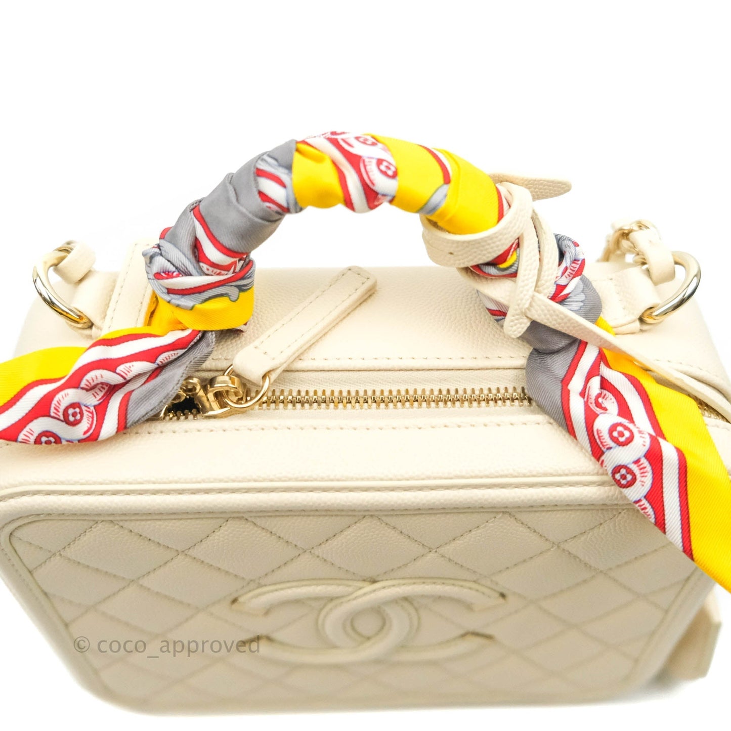 Chanel Quilted Medium CC Filigree Vanity Case Ivory Caviar Gold Hardware