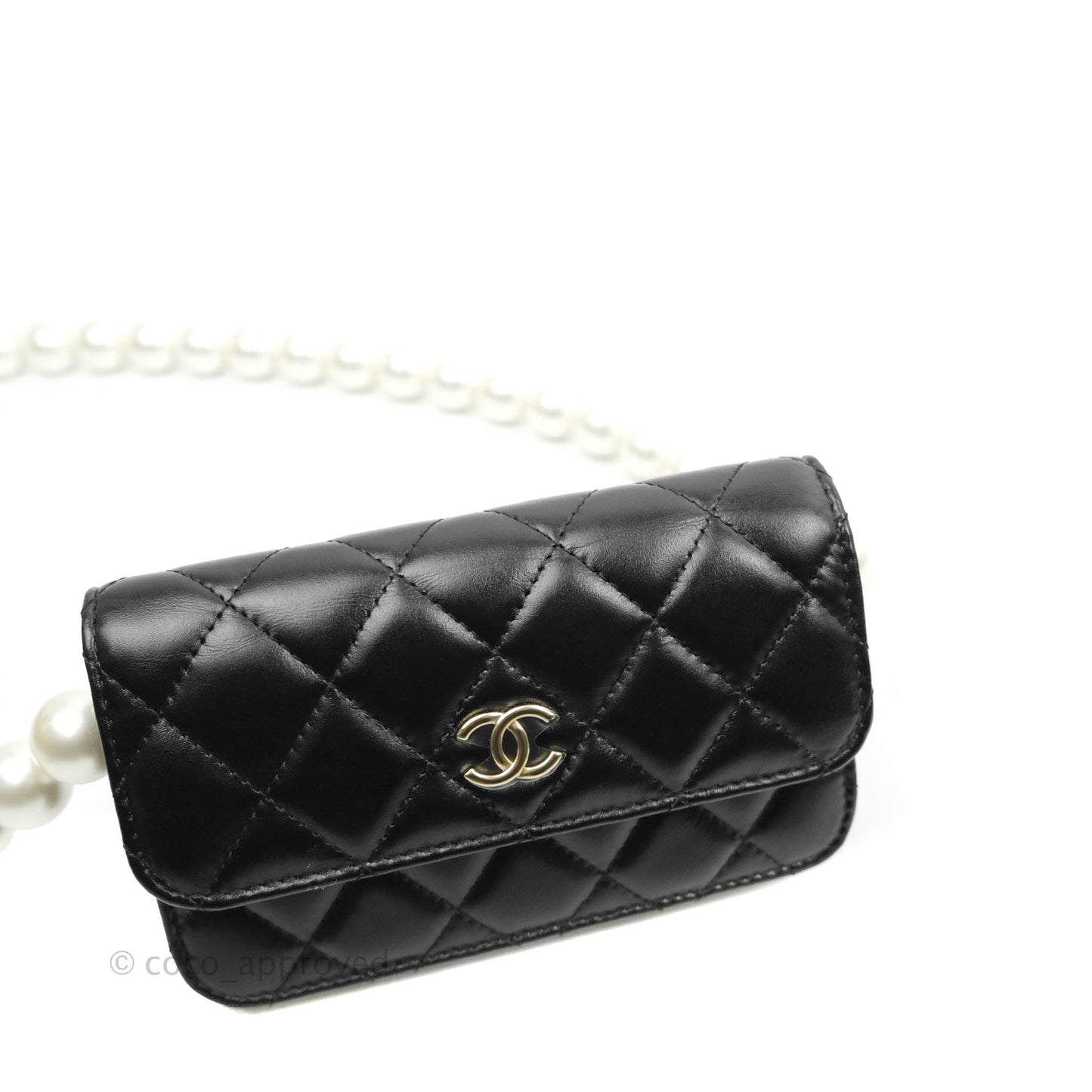 Chanel Imitation Pearls Clutch with Chain Black Shiny Calfskin Gold Hardware