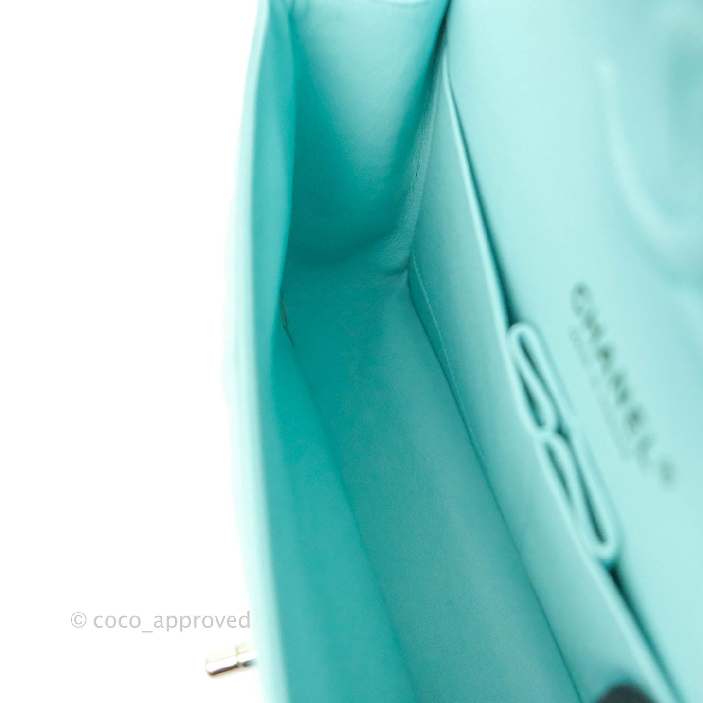 Chanel Classic M/L Medium Flap Quilted Tiffany Blue Caviar Gold Hardware