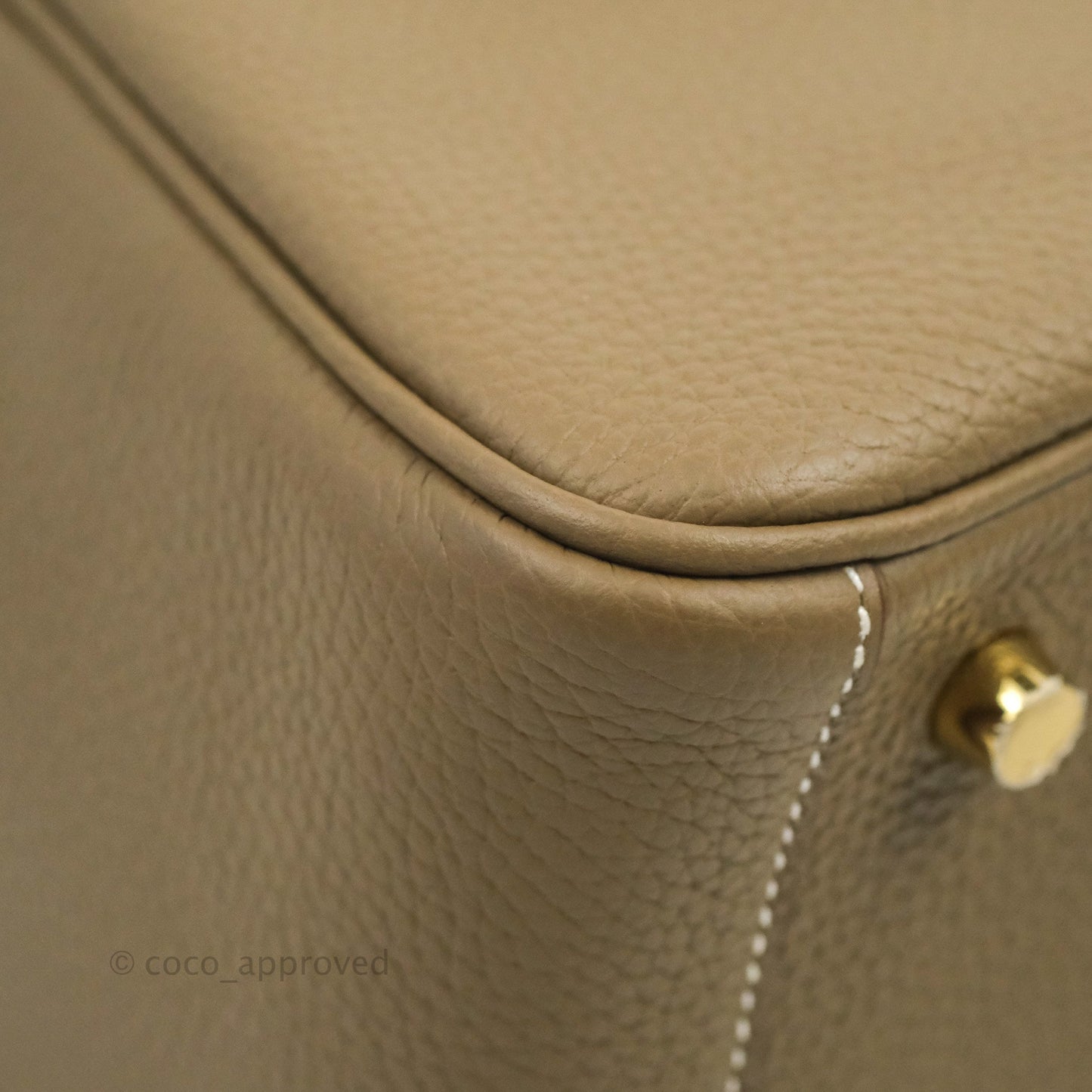 Hermès Lindy 26 Etoupe Gold Hardware
