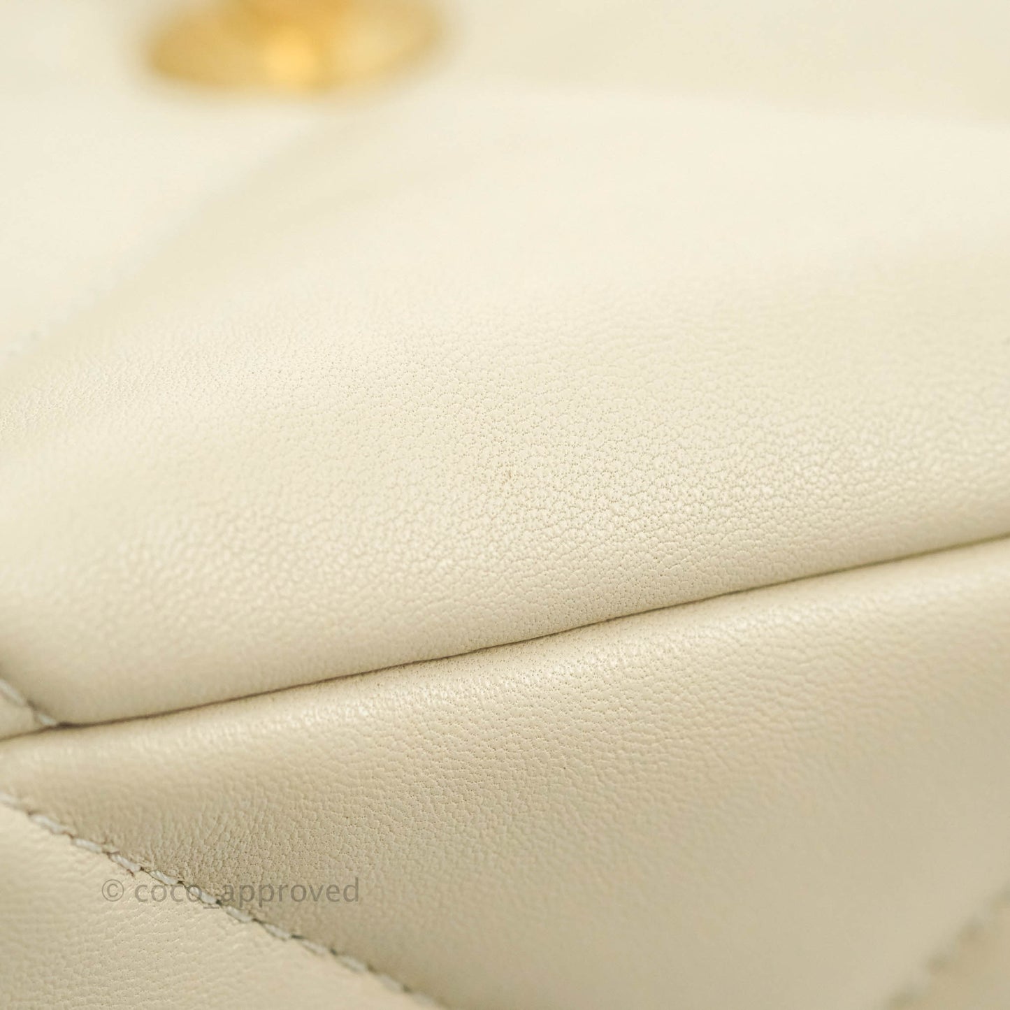 Chanel 19 Medium Beige Mixed Hardware