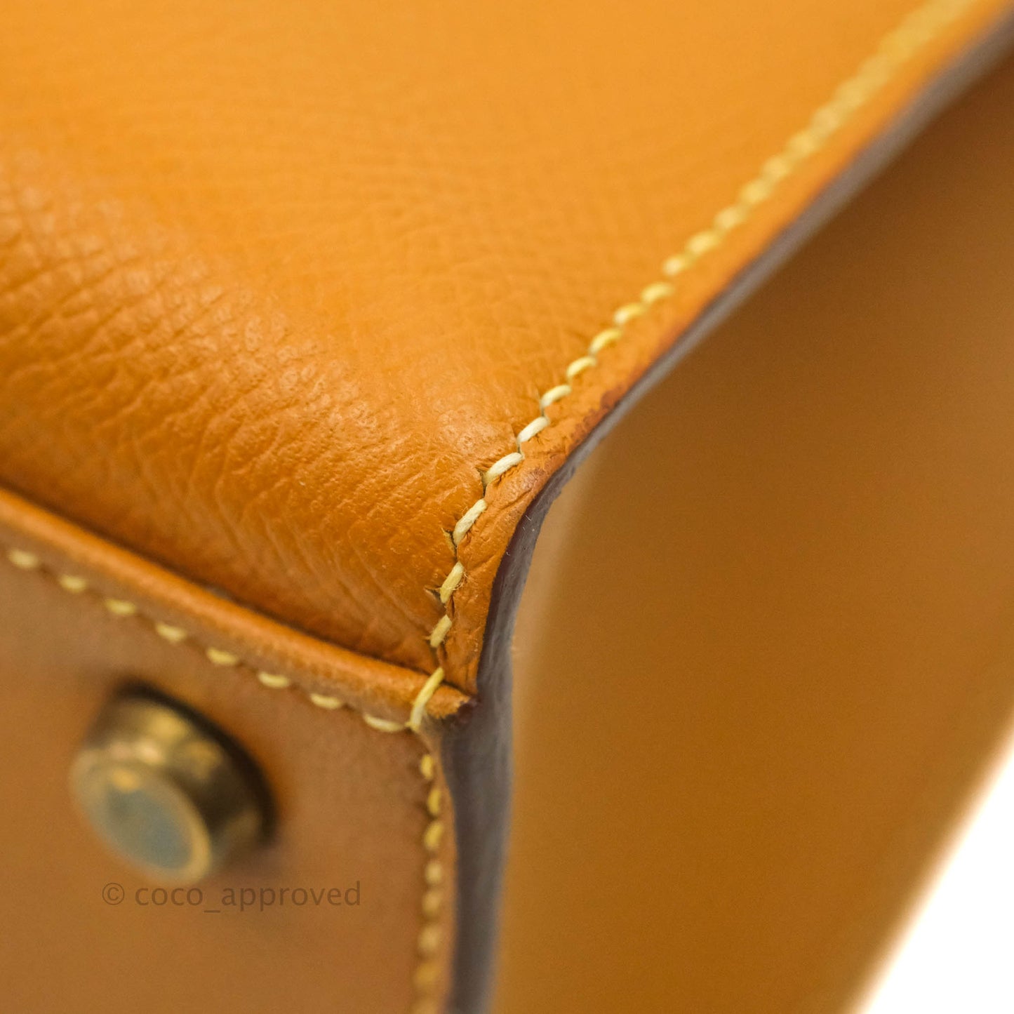 Hermès Vintage Kelly 28 Gold Epsom Gold Hardware