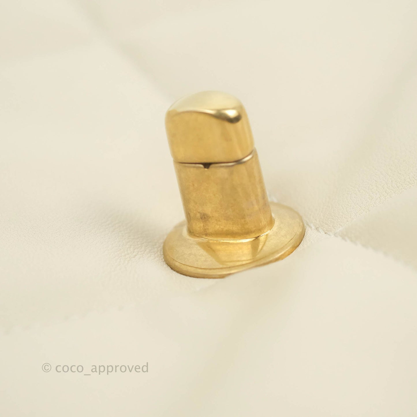 Chanel 19 Medium Beige Mixed Hardware