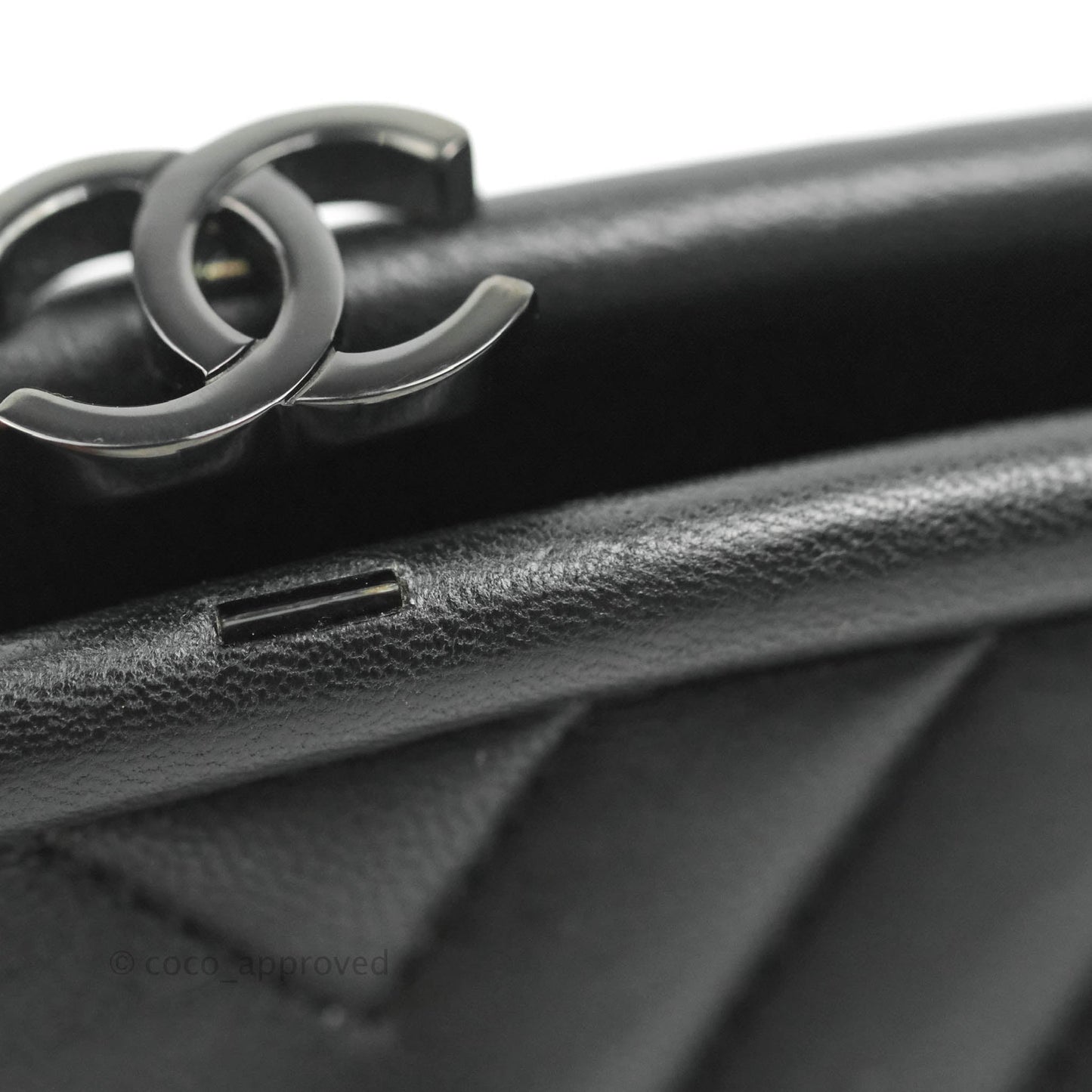 Chanel Chevron Timeless Kisslock Clutch So Black Lambskin 15S
