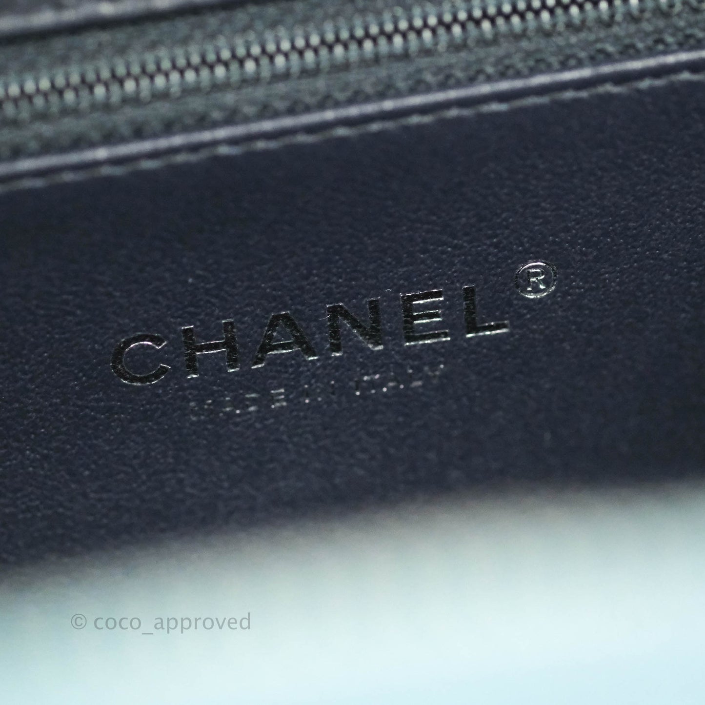 Chanel Quilted Medium CC Filigree Vanity Case Iridescent Dark Turquoise Caviar Rainbow Hardware