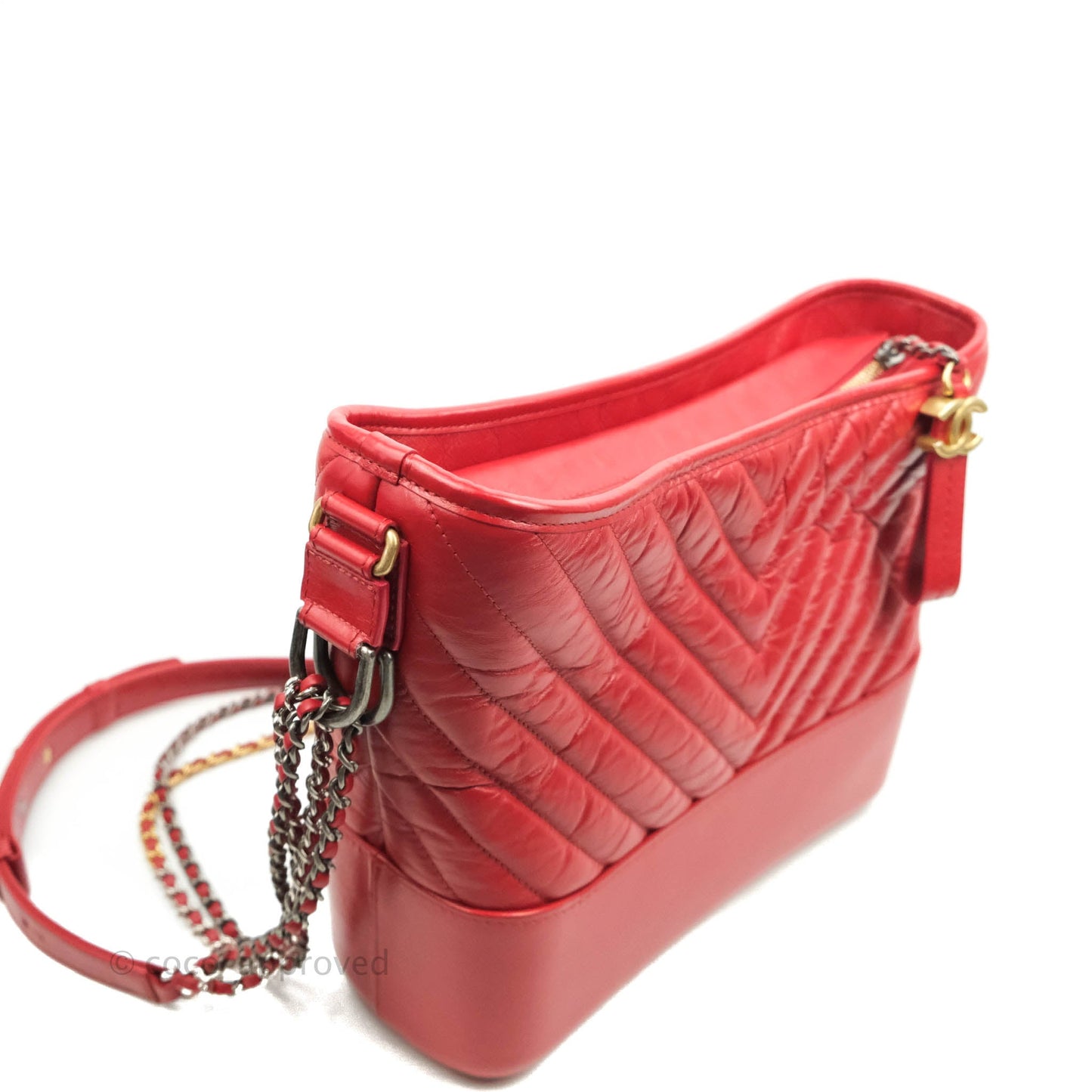Chanel Chevron Medium Gabrielle Hobo Red Aged Calfskin Mixed Hardware