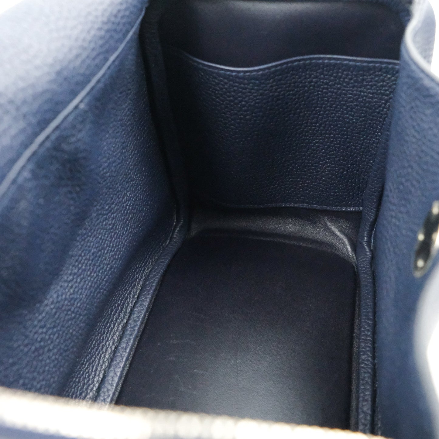 Hermès Lindy 26 Bleu Nuit Clemence Silver Hardware