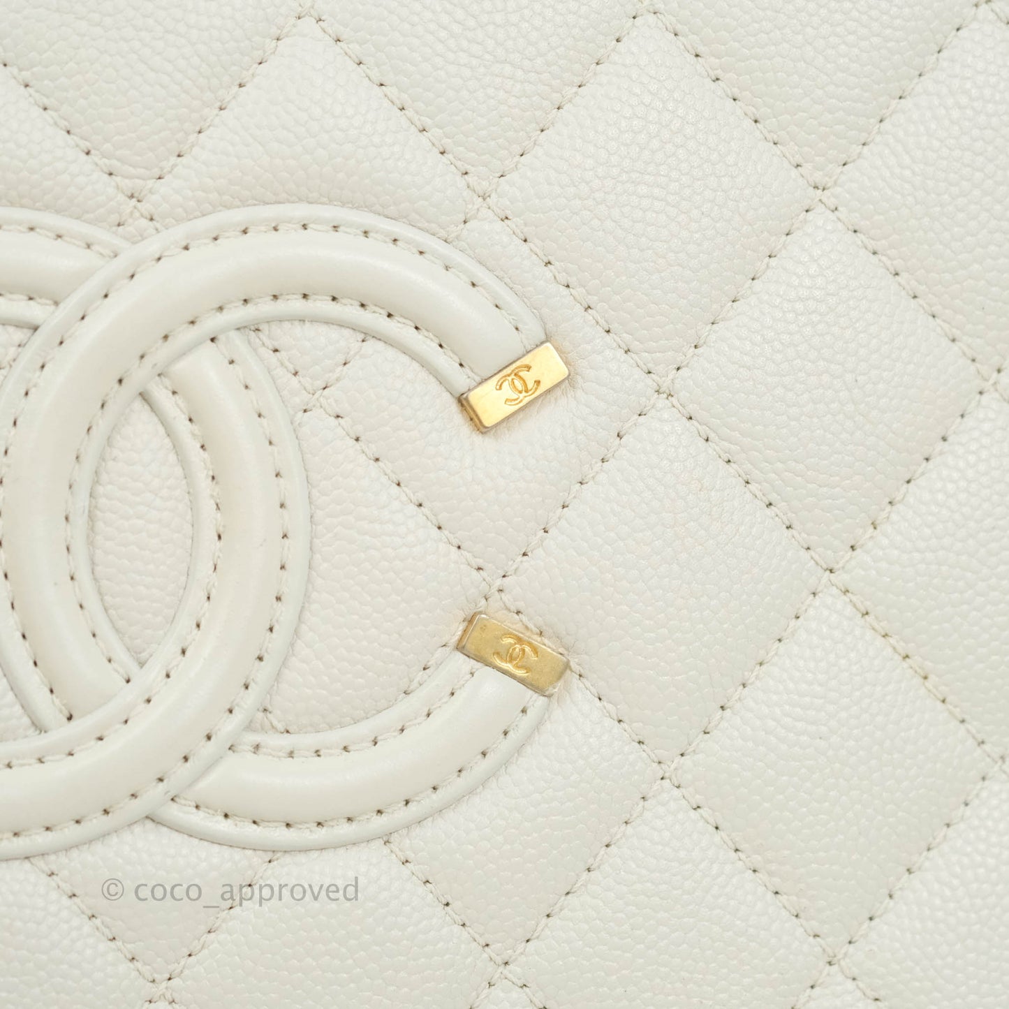 Chanel Quilted Medium CC Filigree Vanity Case White Caviar Aged Gold Hardware