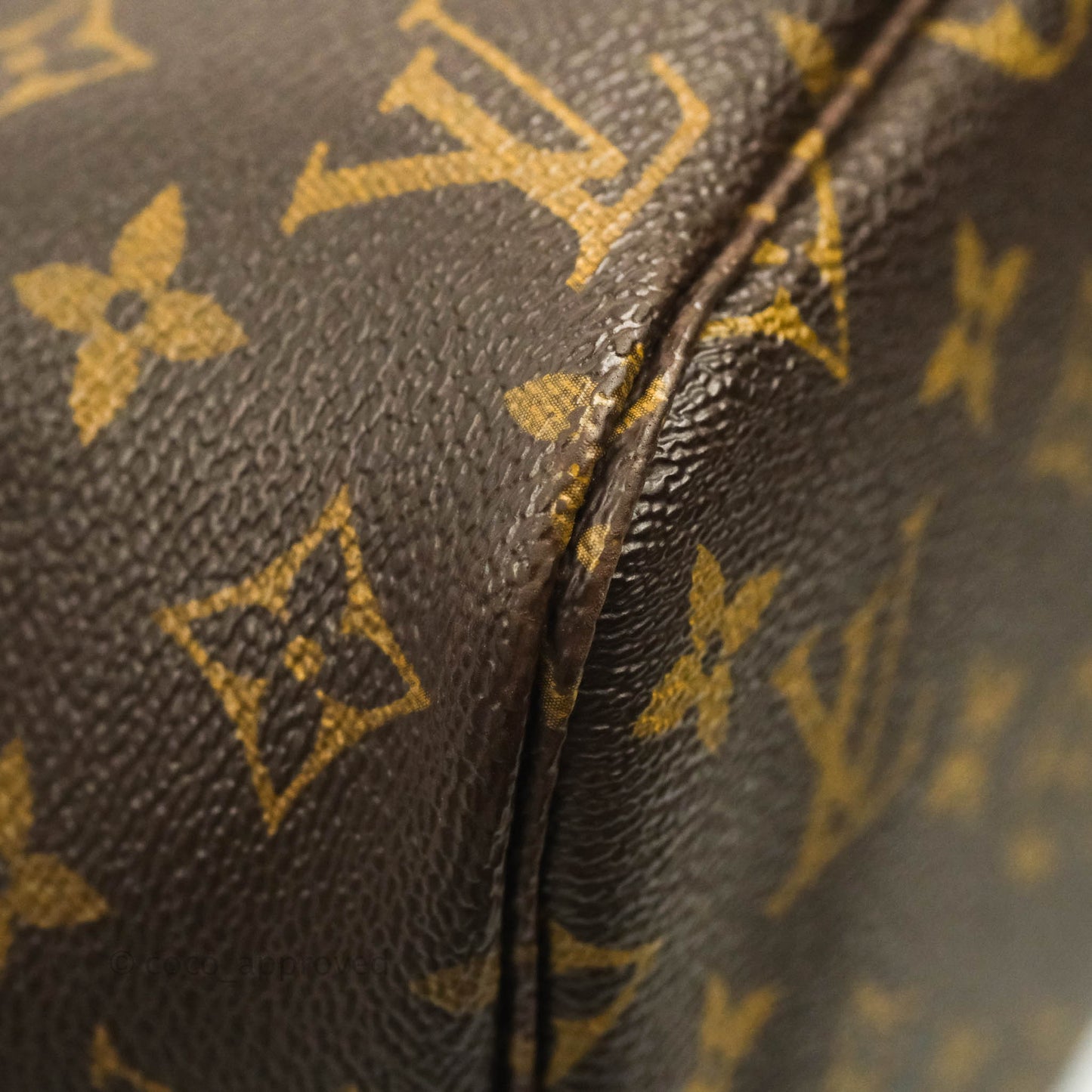 Louis Vuitton Neverfull MM Tote Bag Monogram Canvas