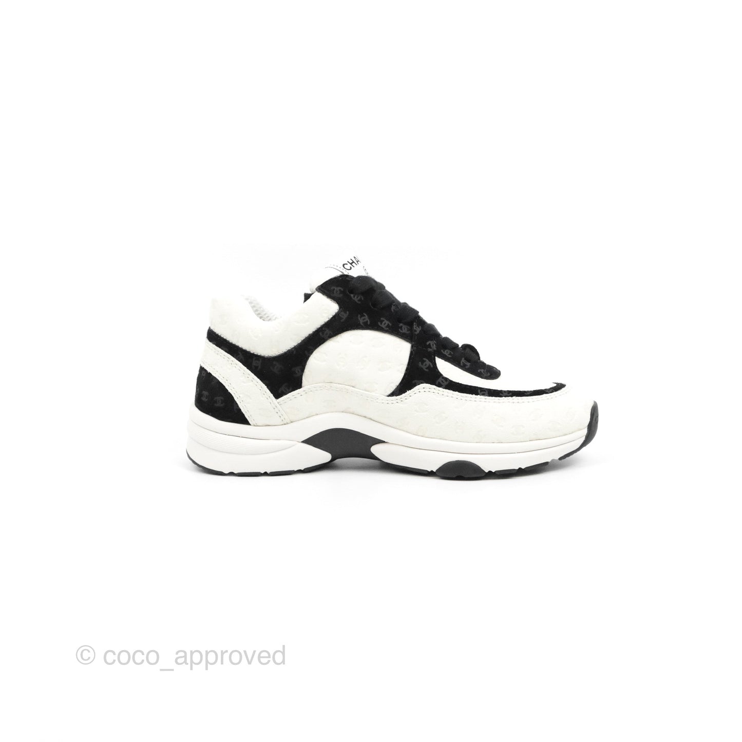 Chanel CC Sneakers Black/White Size 35