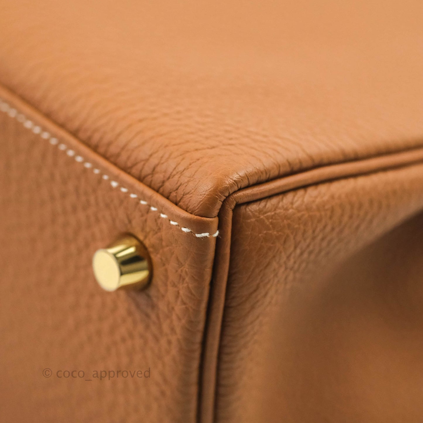 Hermès Retourne Kelly 25 Gold Togo Gold Hardware