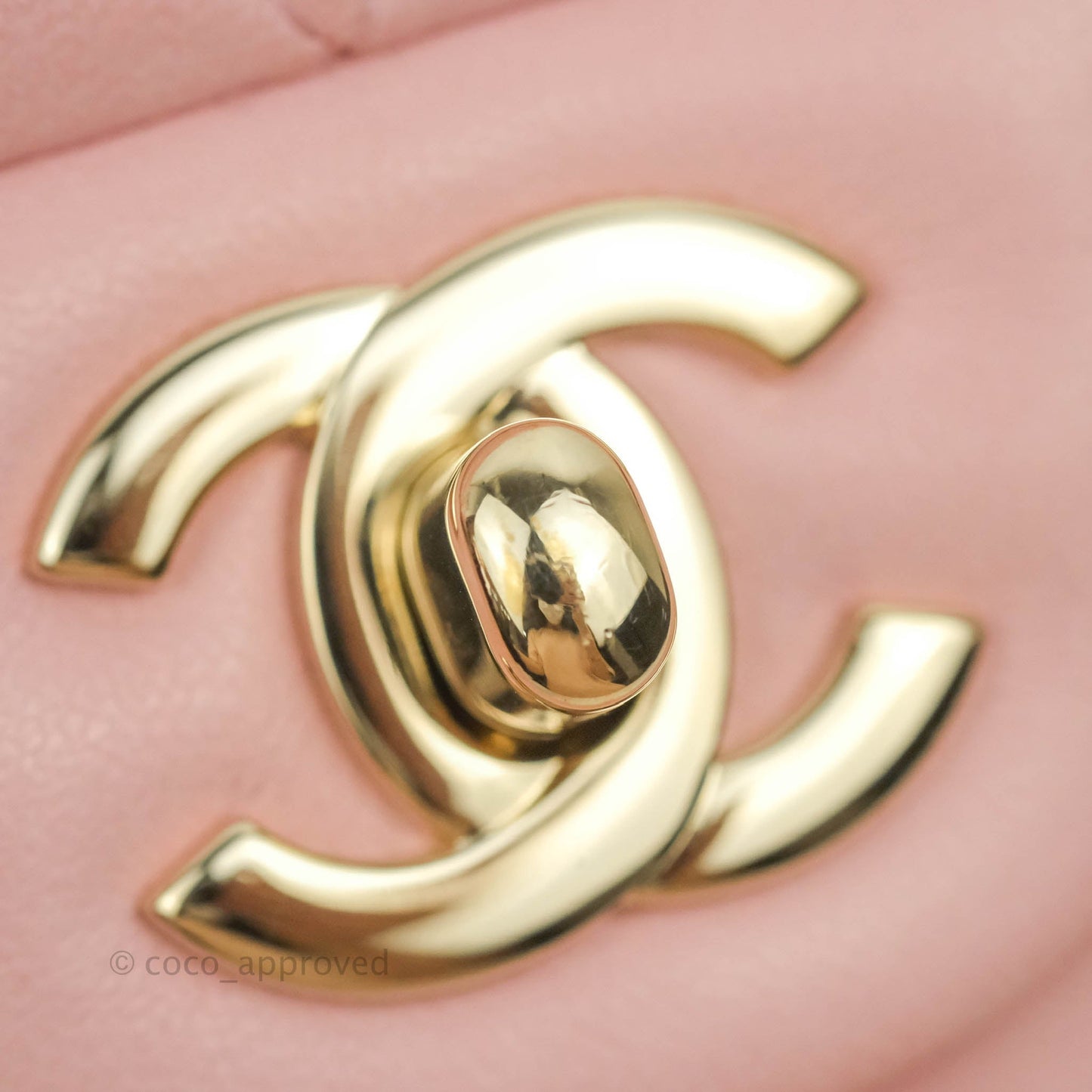 Chanel Classic M/L Medium Flap Quilted Pink Lambskin Gold Hardware