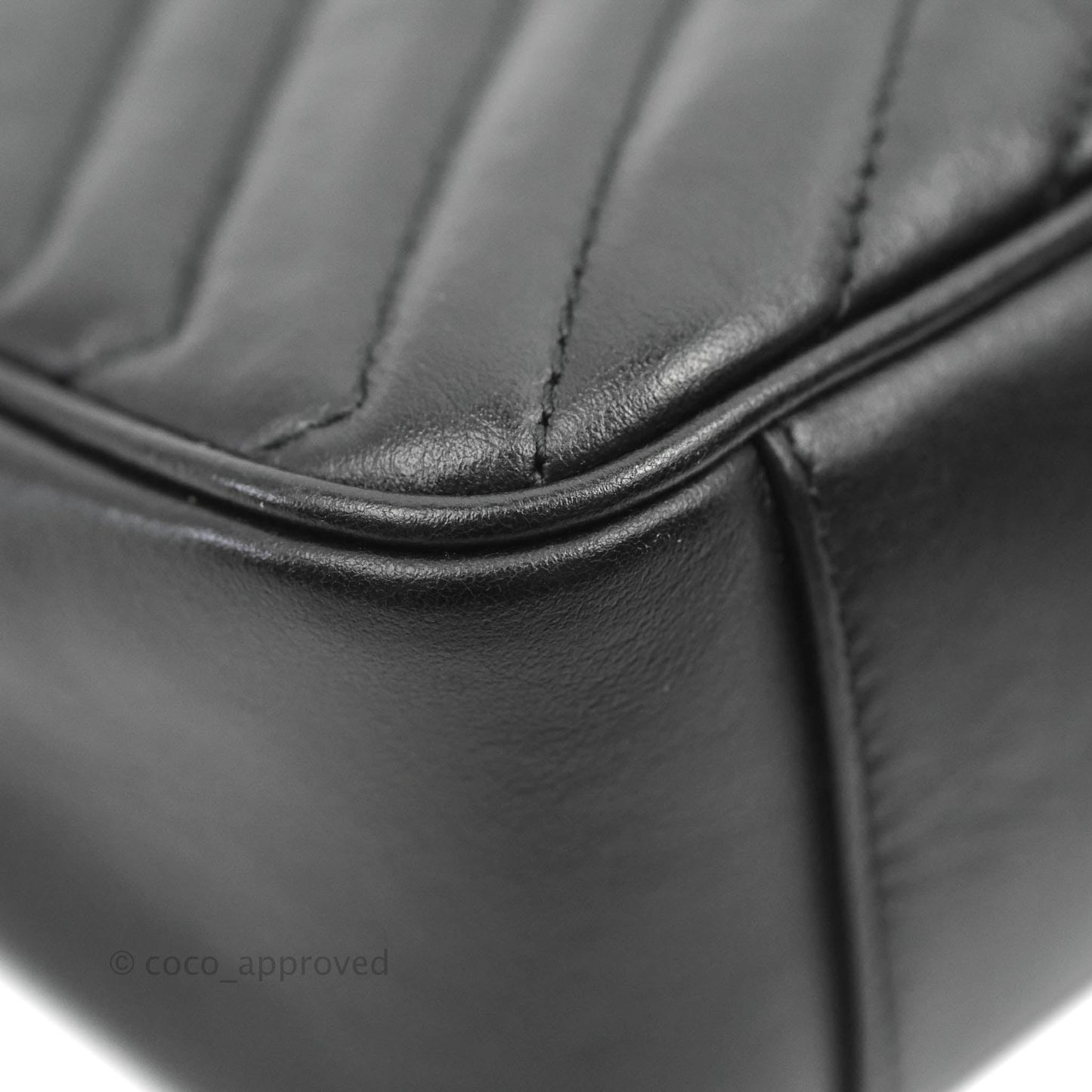 Gucci Small Marmont Black Calfskin Gold Hardware