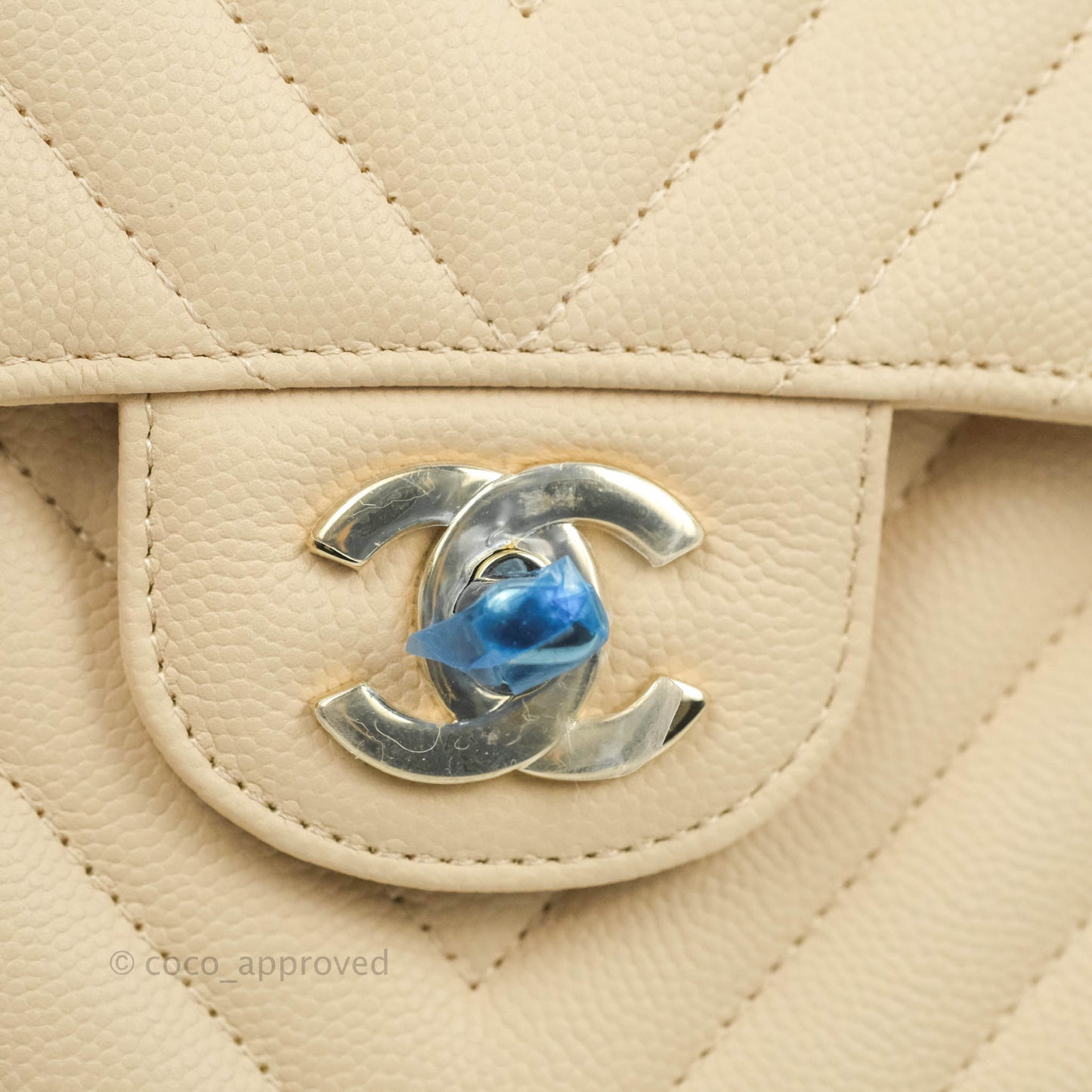 Chanel S/M Small Chevron Classic Flap Beige Caviar Gold Hardware 21S