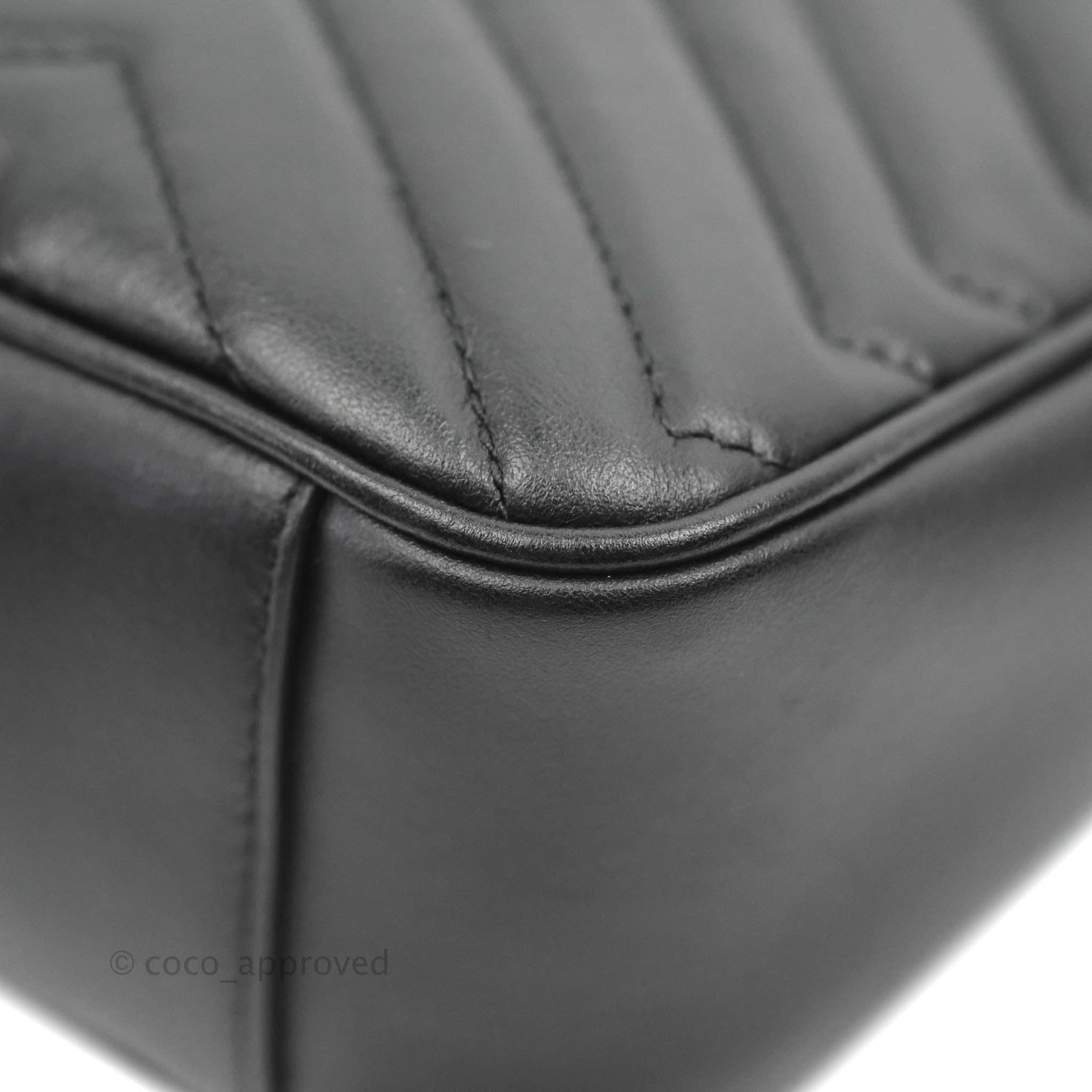 Gucci Small Marmont Black Calfskin Gold Hardware