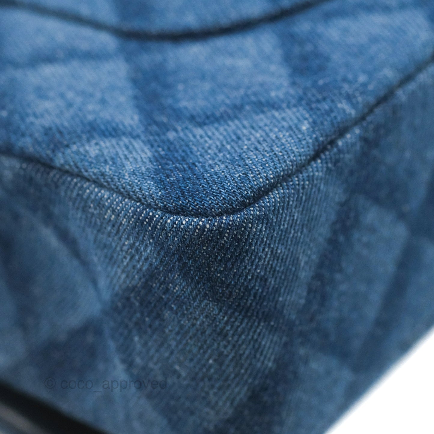 Chanel M/L Quilted Medium Double Flap Blue Printed Denim