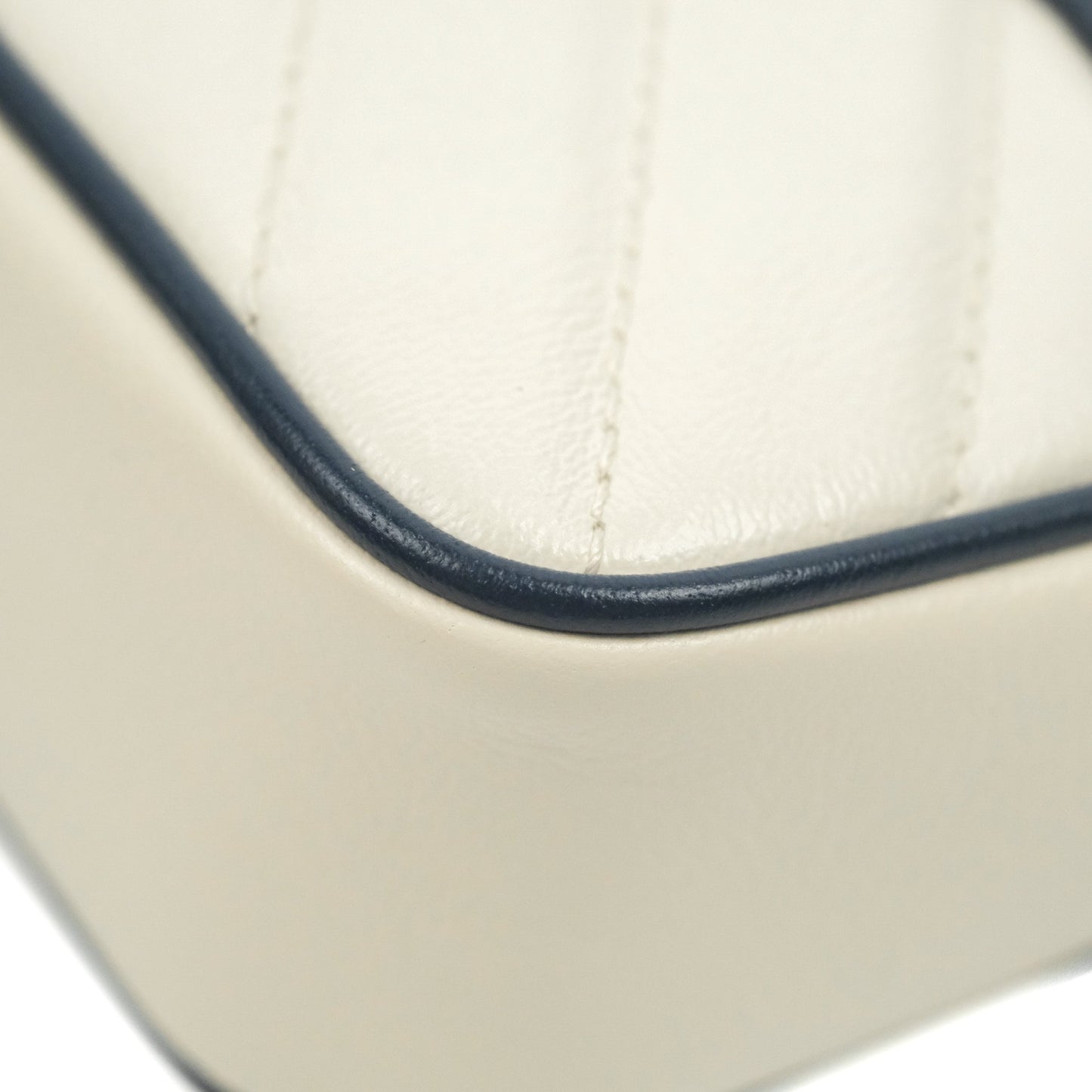Gucci GG Marmont Matelassé Leather Super Mini Bag Navy White