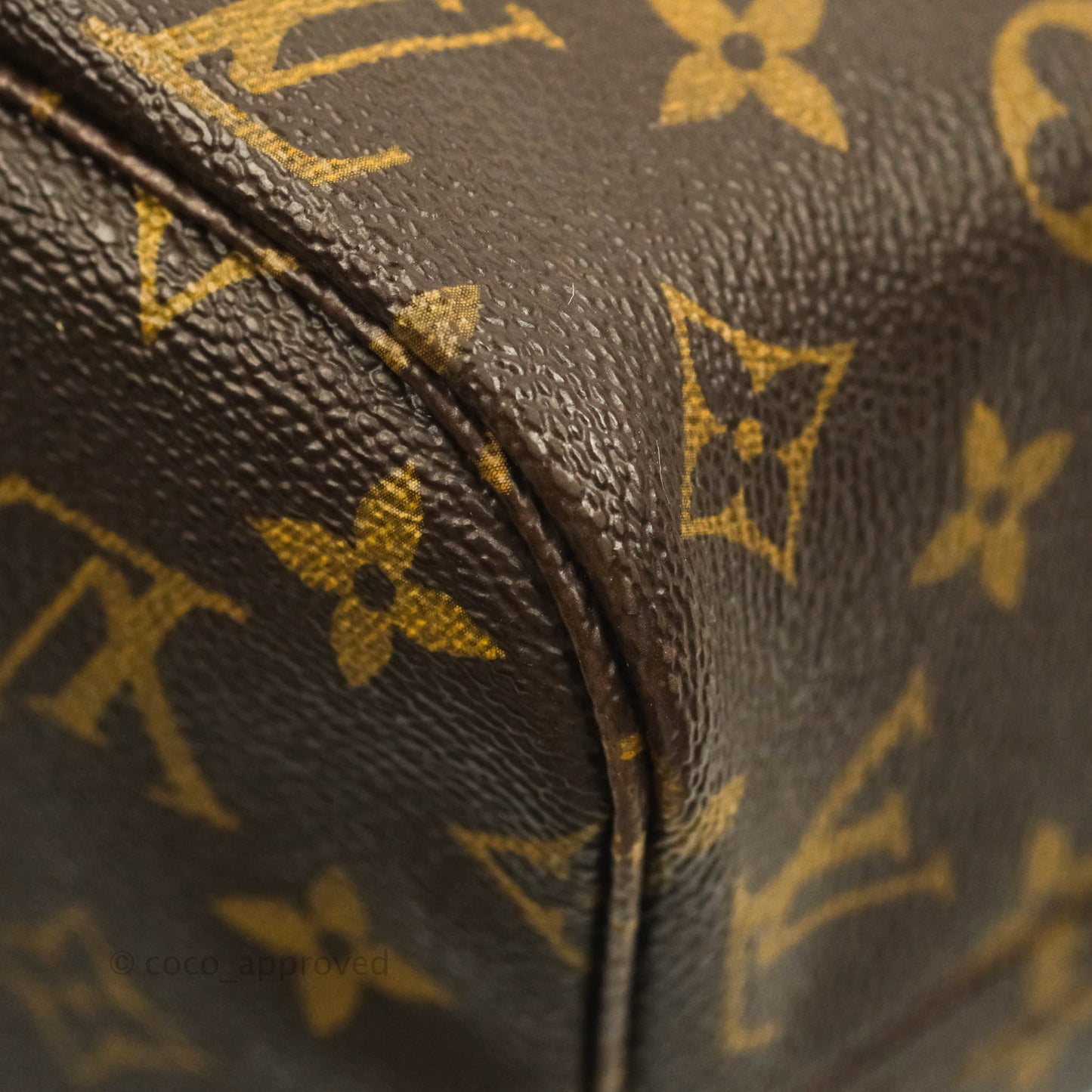 Louis Vuitton Neverfull MM Tote Bag Monogram Canvas