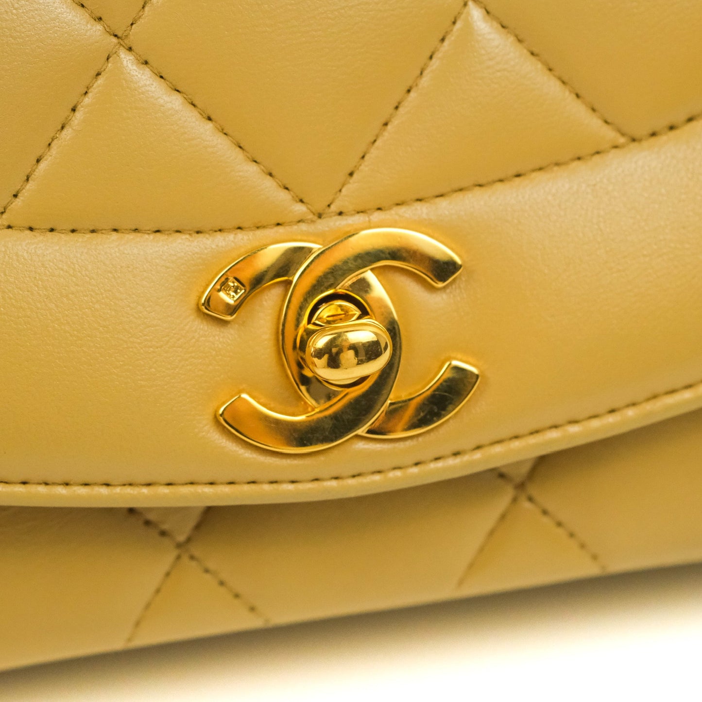 Chanel Vintage Small Quilted Classic Diana Flap Bag Beige Lambskin 24K Gold Hardware