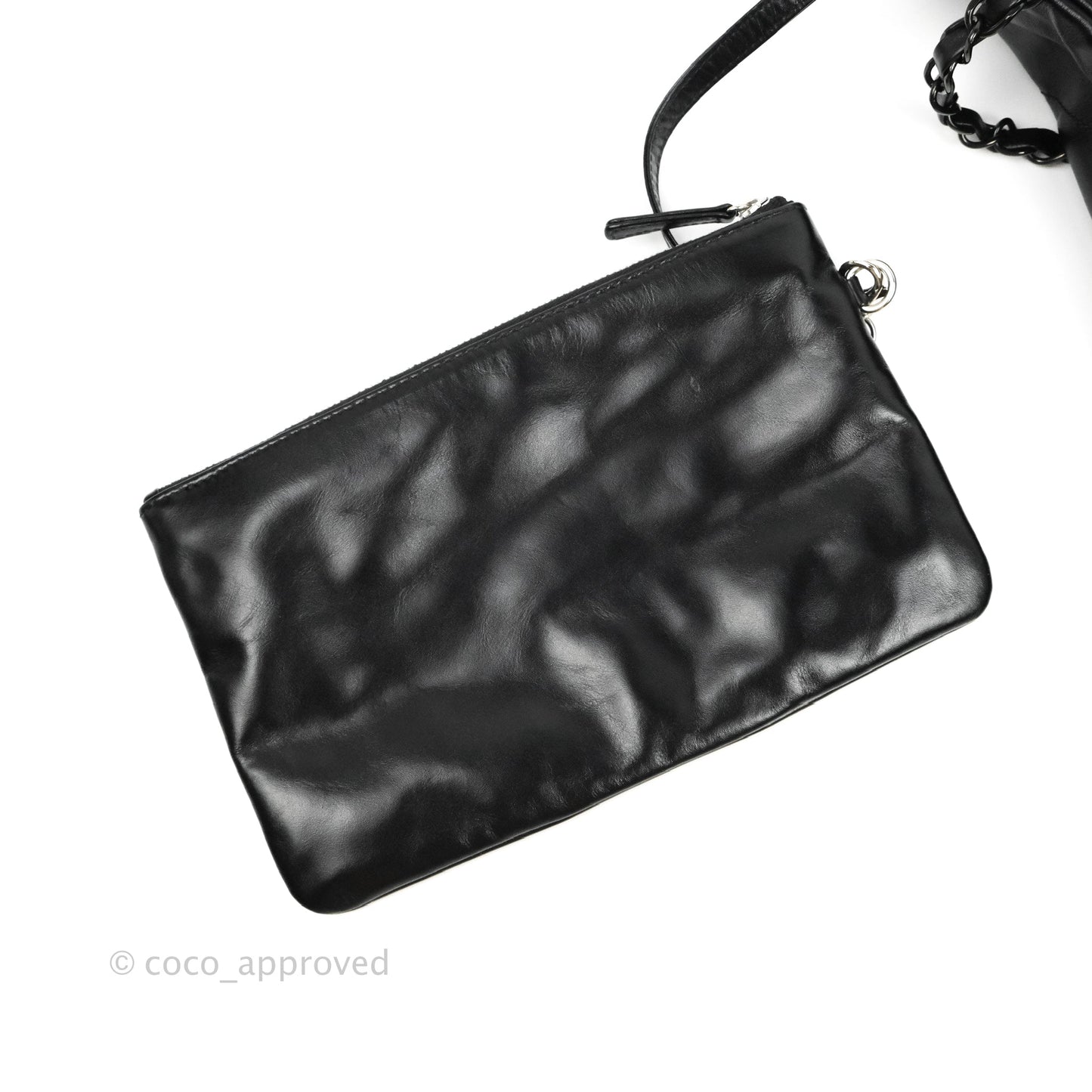 Chanel 22 Bag Black Calfskin So Black Hardware