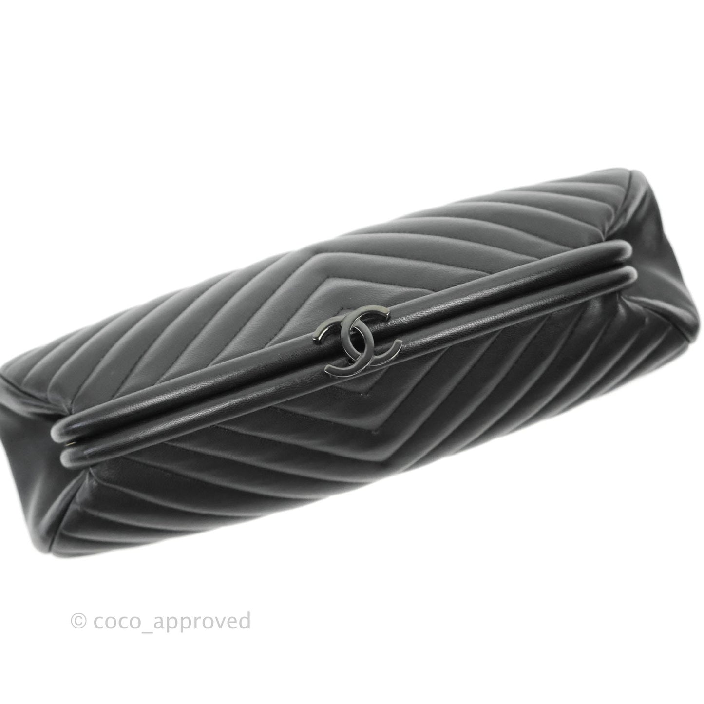 Chanel Chevron Timeless Kisslock Clutch So Black Lambskin 15S