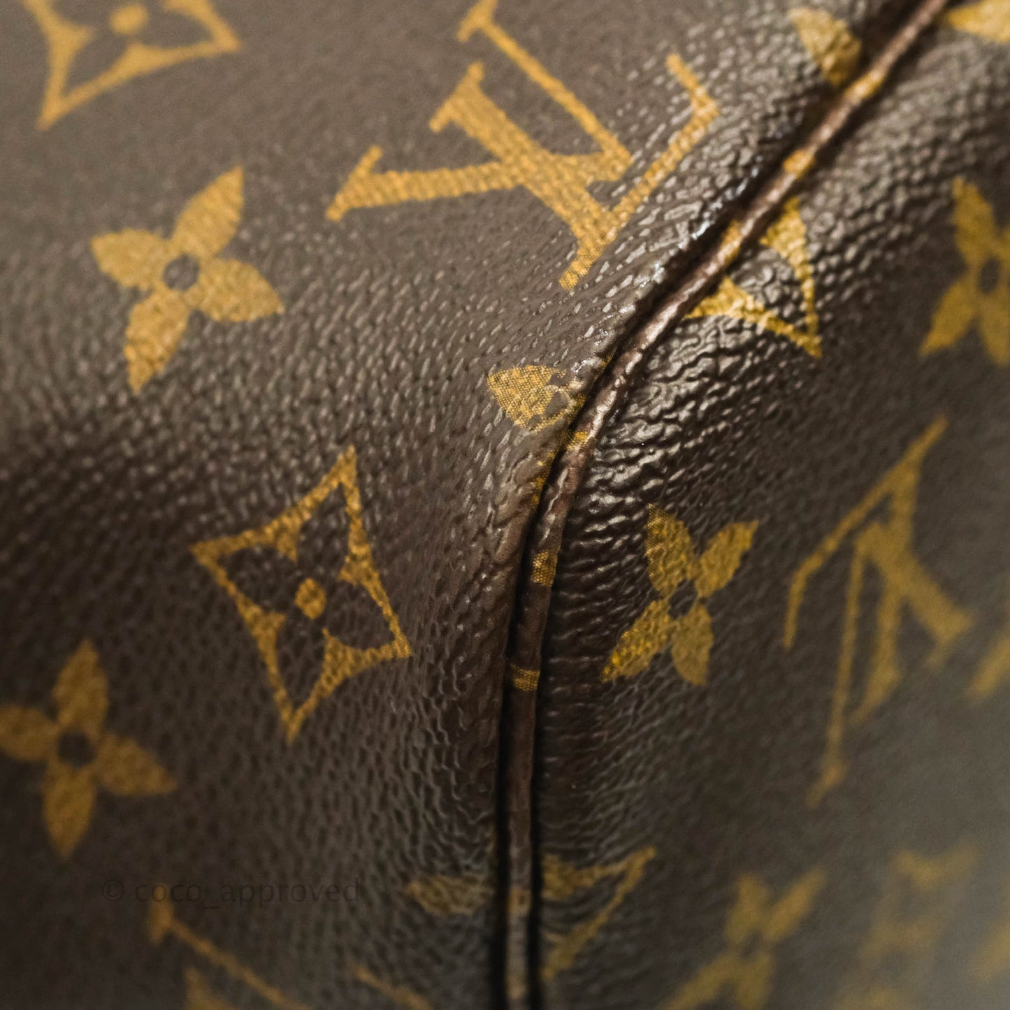 Louis Vuitton Neverfull MM Tote Bag Monogram Canvas