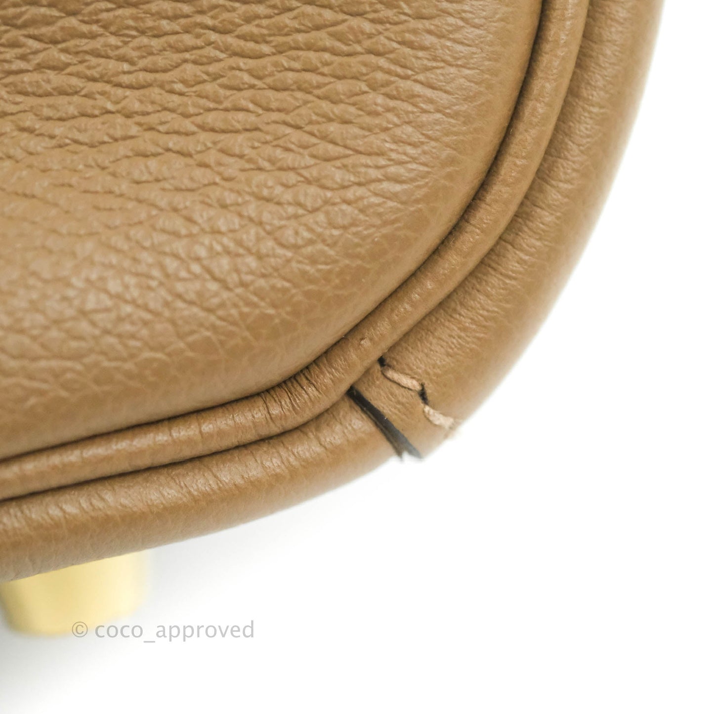 Hermès Lindy 26 Evercolor Beige De Weimar Gold Hardware with Twilly