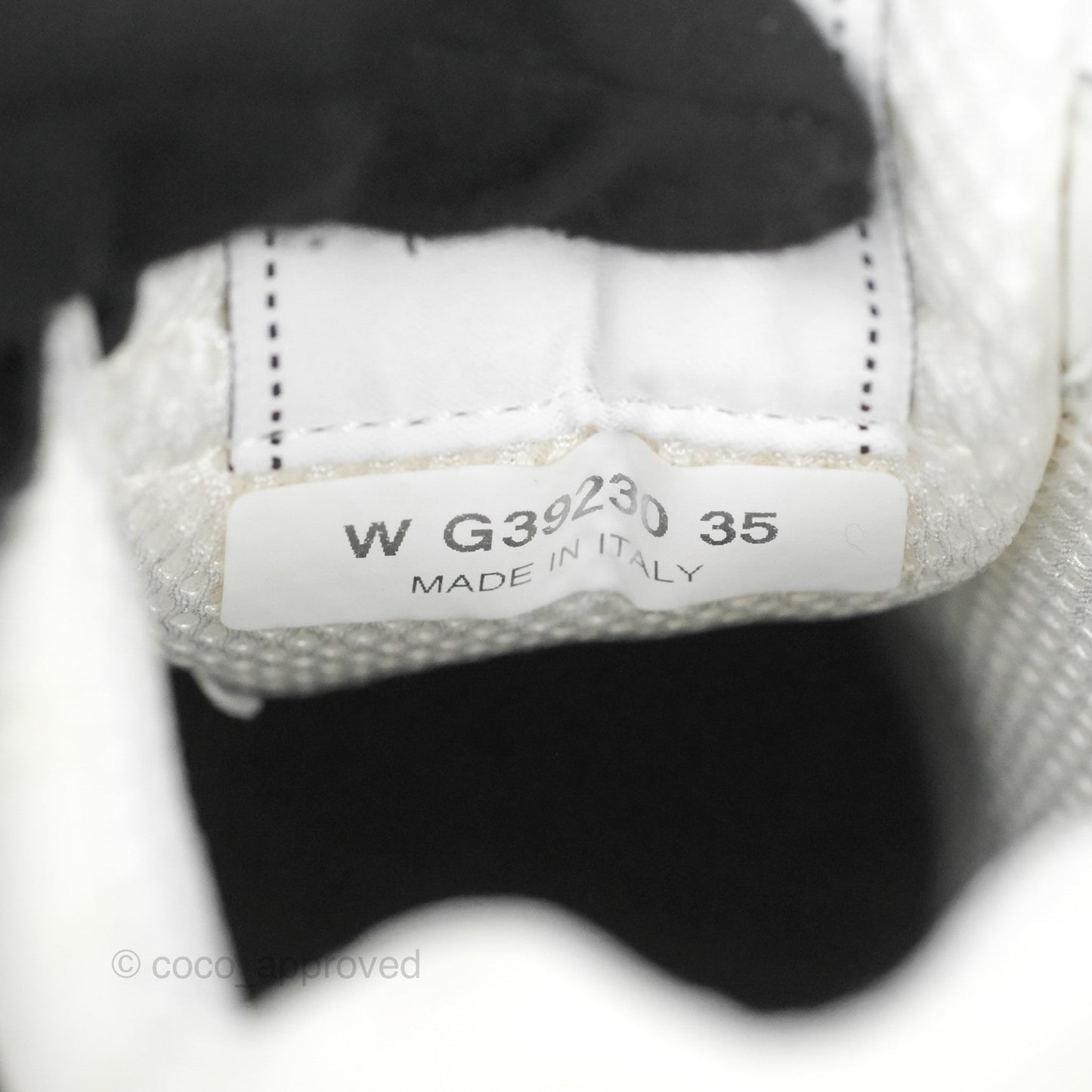 Chanel CC Sneakers Black/White Size 35