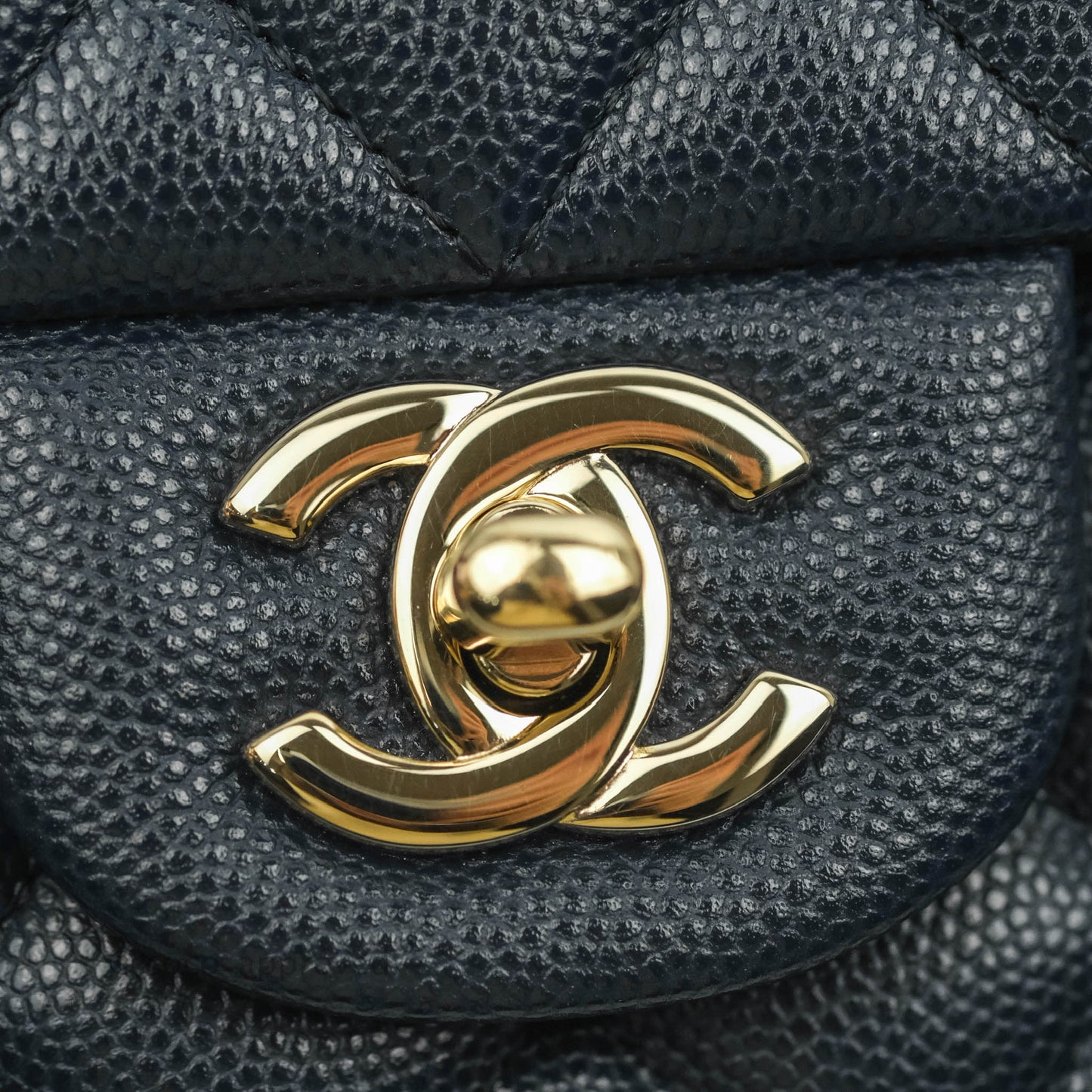 Chanel Classic M/L Medium Flap Quilted Navy Caviar Gold Hardware