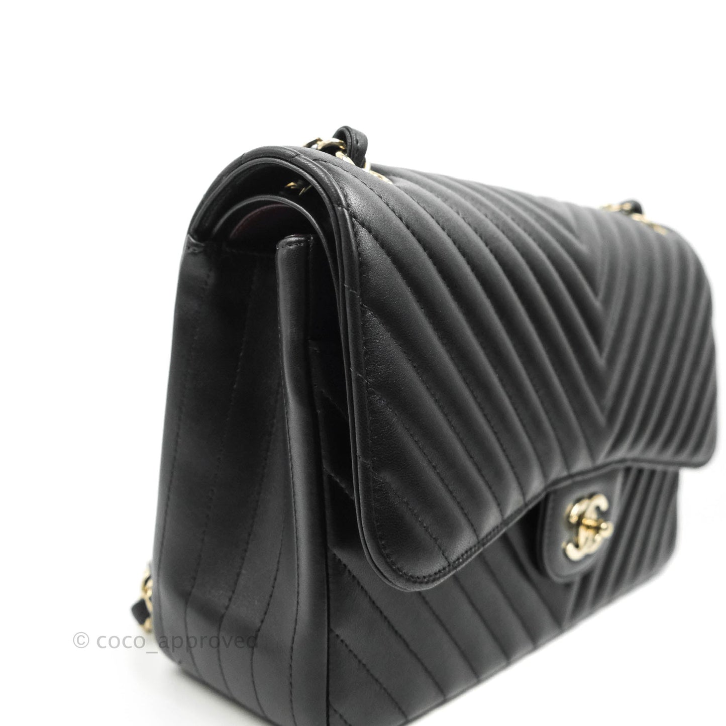Chanel Jumbo Chevron Double Flap Black Lambskin Gold Hardware⁣⁣