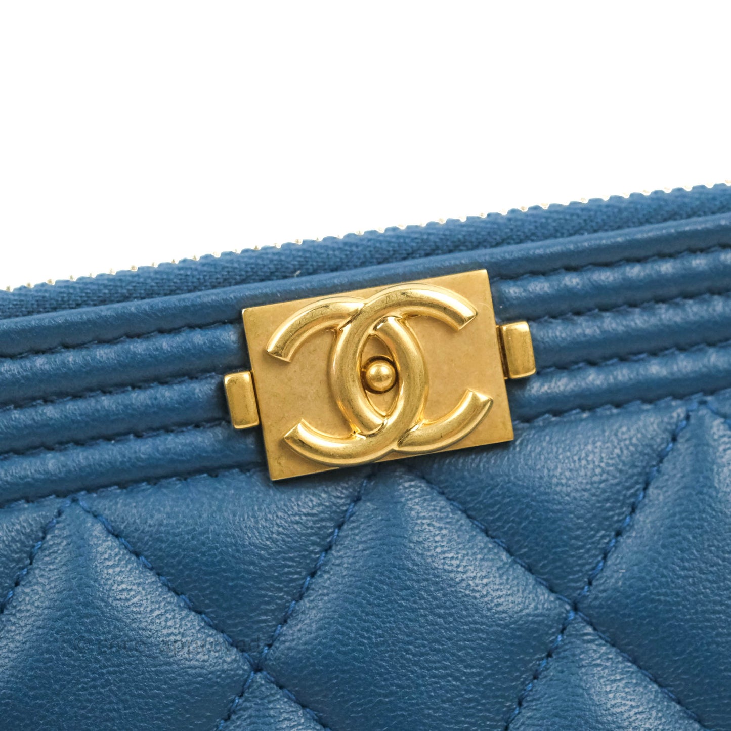 Chanel Boy Double Zip Clutch On Chain Blue Lambskin Aged Gold Hardware