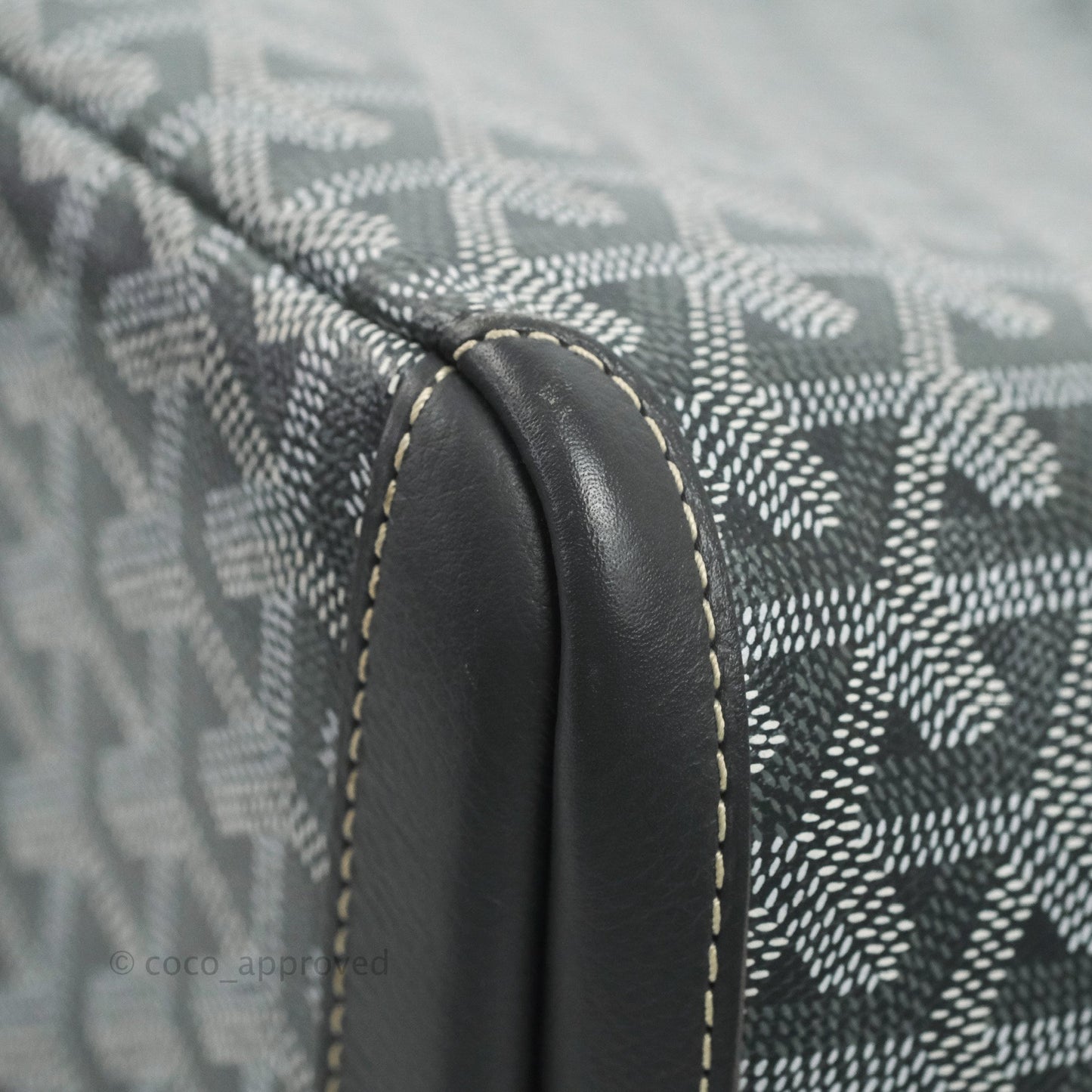 Goyard Artois Grey Goyardine Canvas PM⁣⁣⁣⁣⁣⁣⁣⁣⁣⁣⁣⁣⁣⁣⁣⁣⁣⁣⁣⁣
