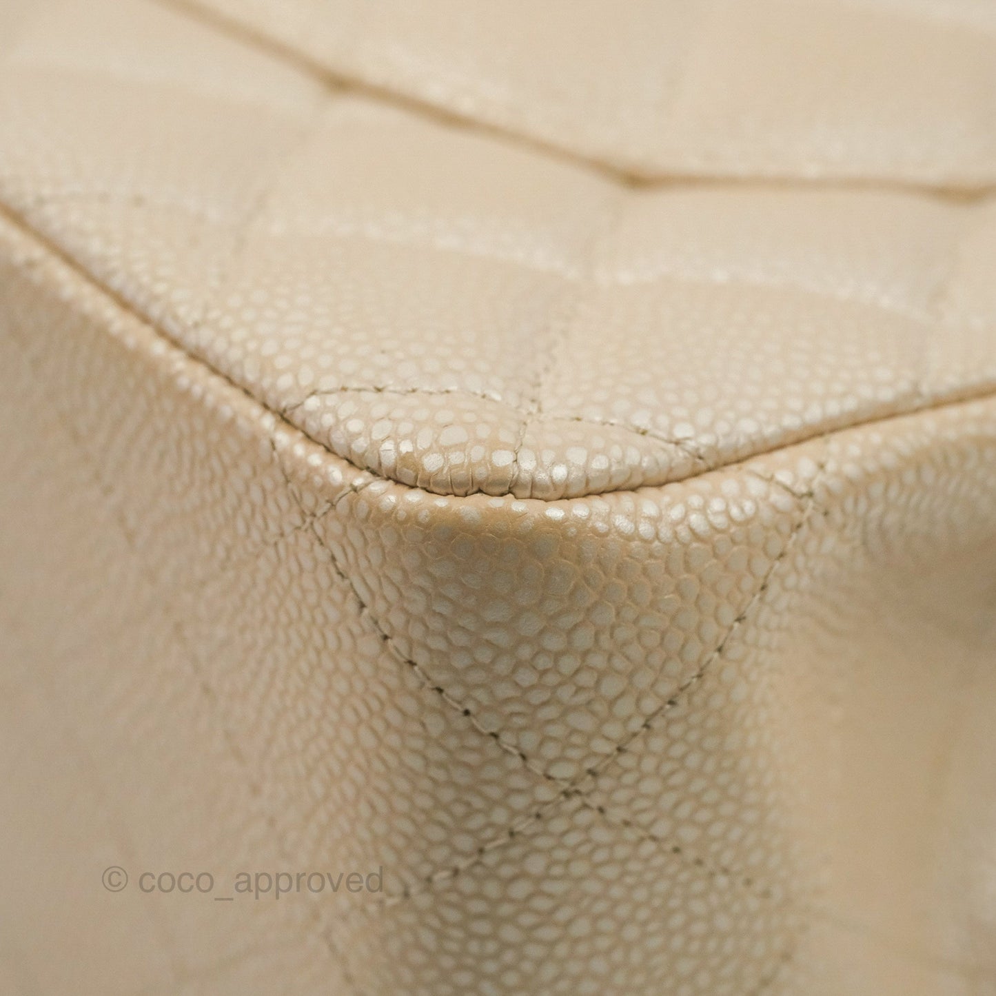 Chanel Jumbo Double Flap Iridescent Pearly Caviar Gold Hardware⁣⁣