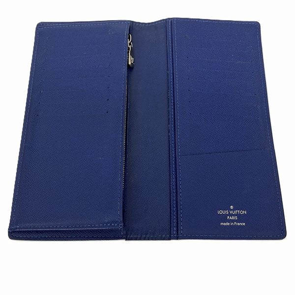 Louis Vuitton Taiga Portefeuille Brazza Wallet