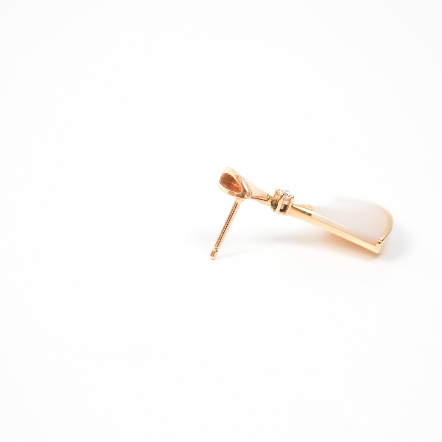 Bvlgari Divas' Dream 18K Rose Gold Mother of Pearl Diamond Earrings