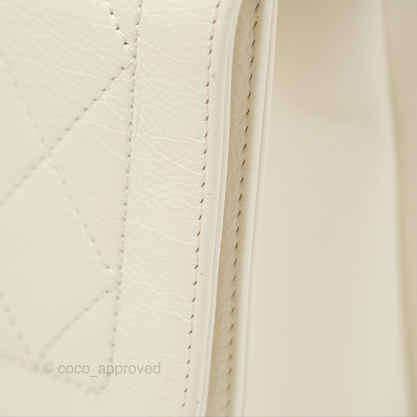 Chanel Quilted Label Click Flap Bag White Grained Calfskin Gold Hardware