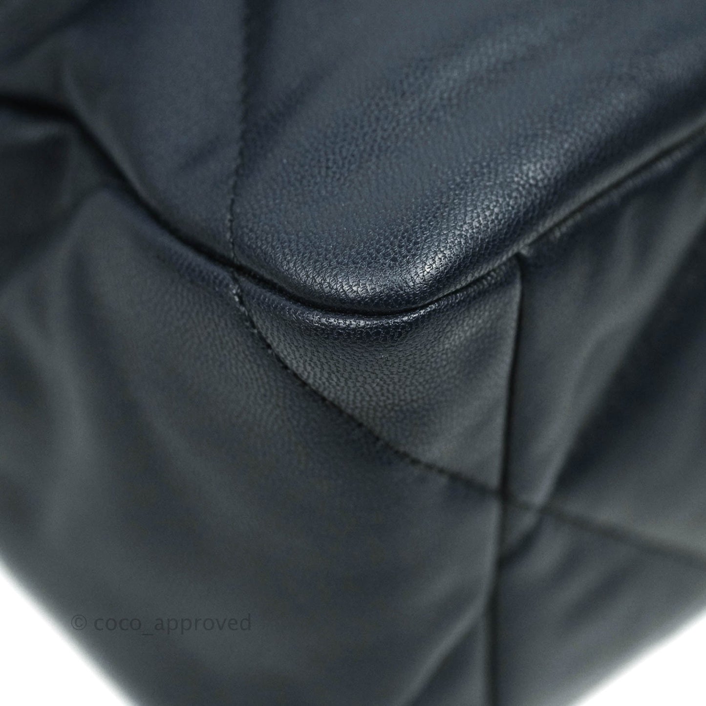 Chanel 19 Medium Navy Goatskin Mixed Hardware 20A