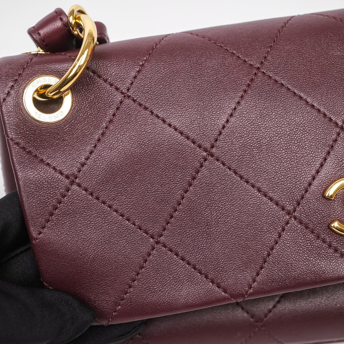 Chanel Quilted Shoulder Flap Bag Red Burgundy Lambskin Gold Hardware