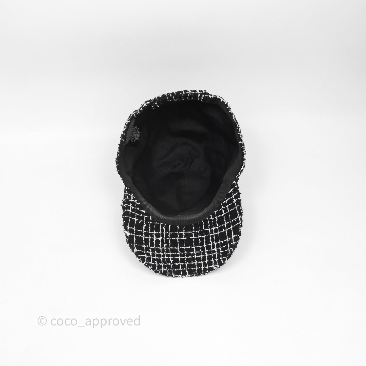Chanel CC Tweed Cap Black/White